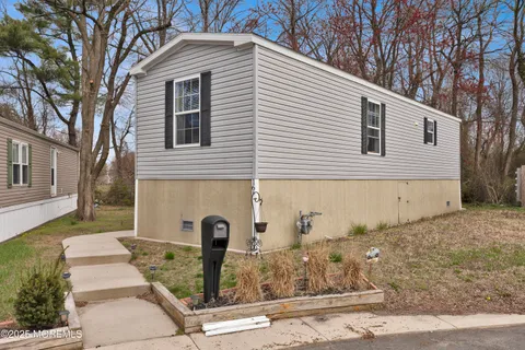 16 Bayshore Mobile Mnr, Hazlet, NJ 07730 - MLS#: 22513735