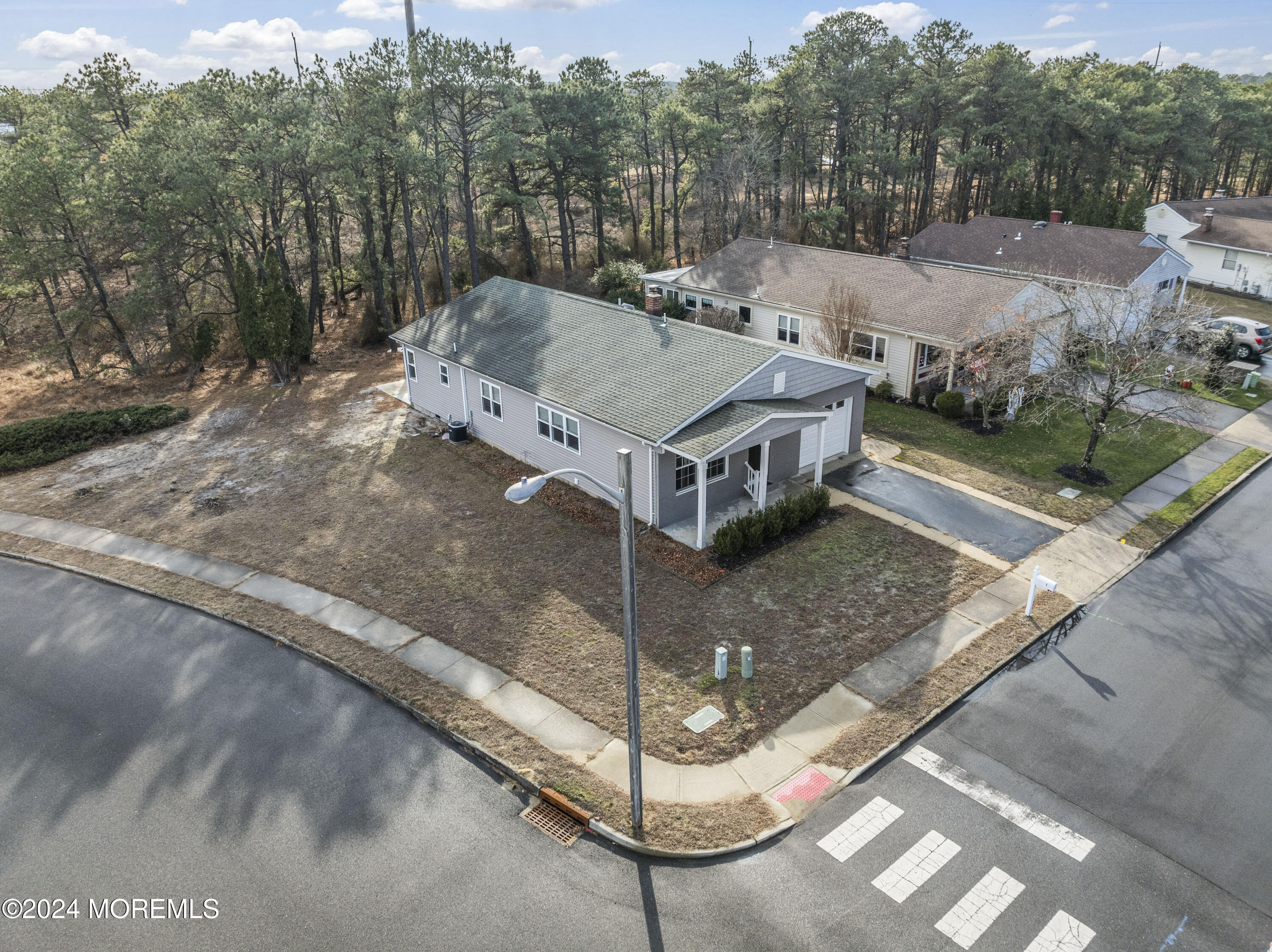 1 S Point Court, Toms River, New Jersey image 2