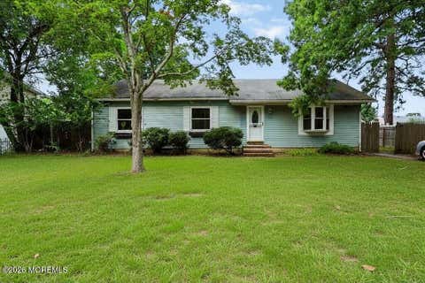 Homes For Sale - 1026 Berkeley Avenue<br/> Ocean County, Beachwood, NJ 08722