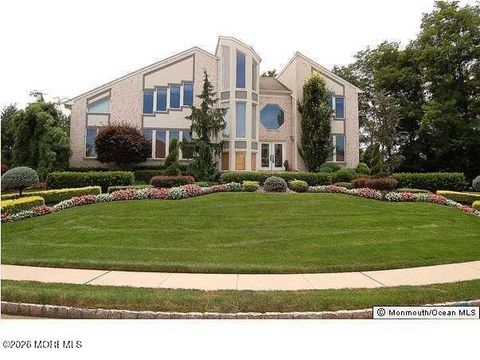 Homes For Sale - 5 Cherry Point Court<br/> Morganville, NJ 07751