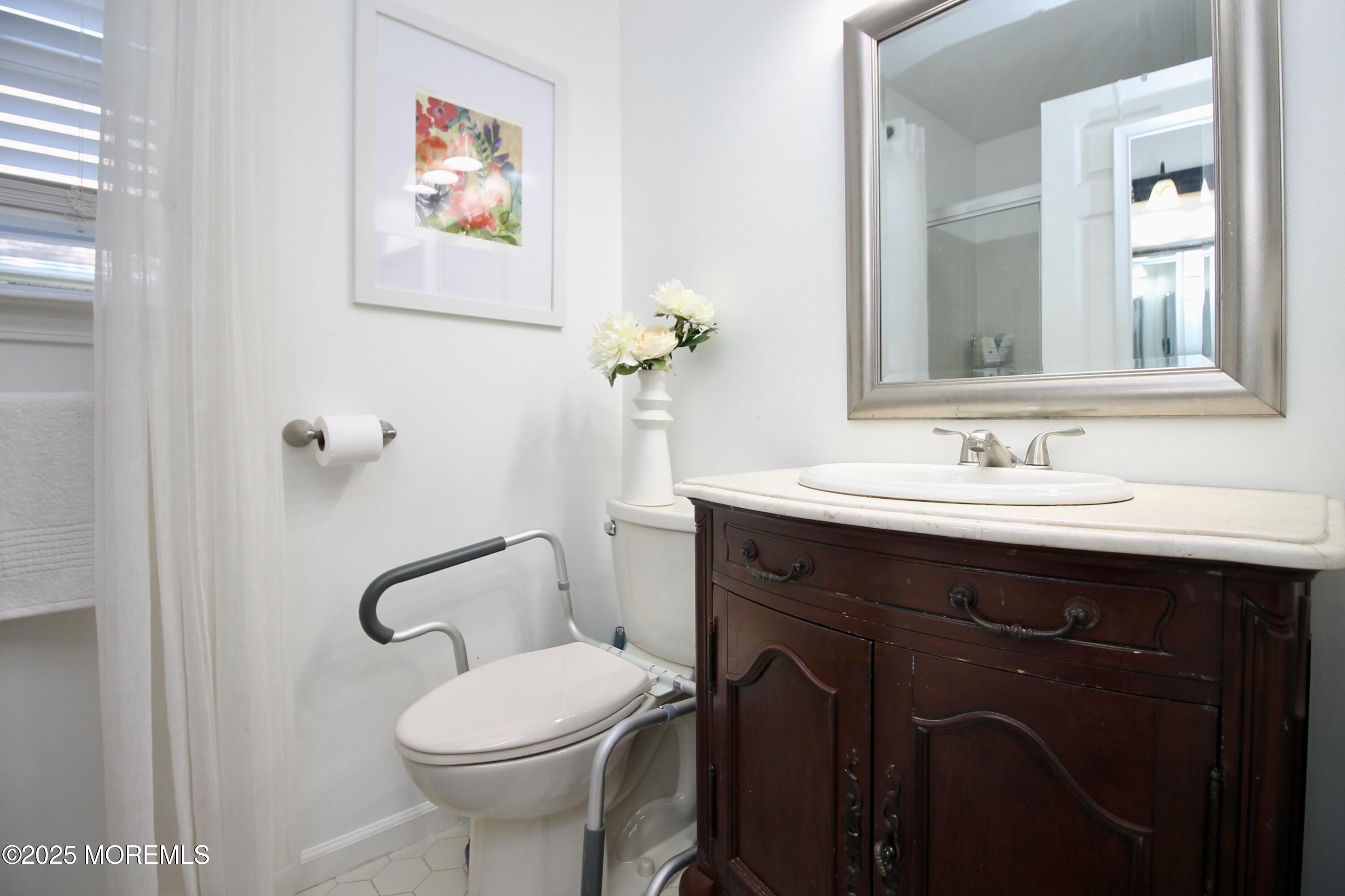 2 Winding River Road, Lakewood, New Jersey image 30