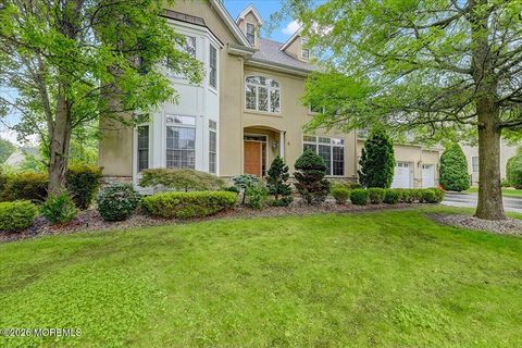 Homes For Sale - 6 Huggins Lane<br/> Manalapan, NJ 07726