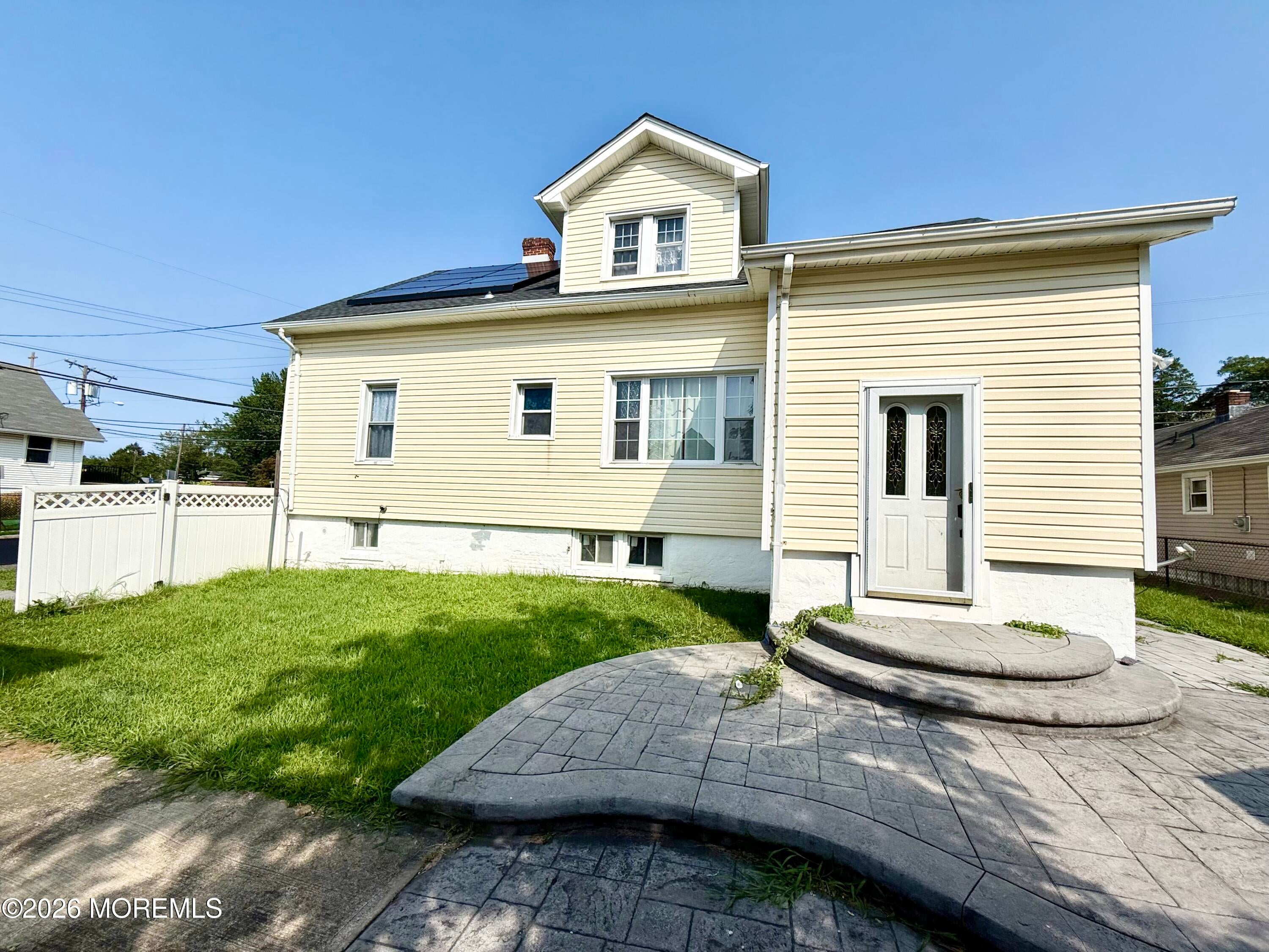 73 Laurence Parkway