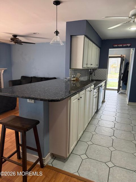 210 Raritan Place North Middletown NJ 07748