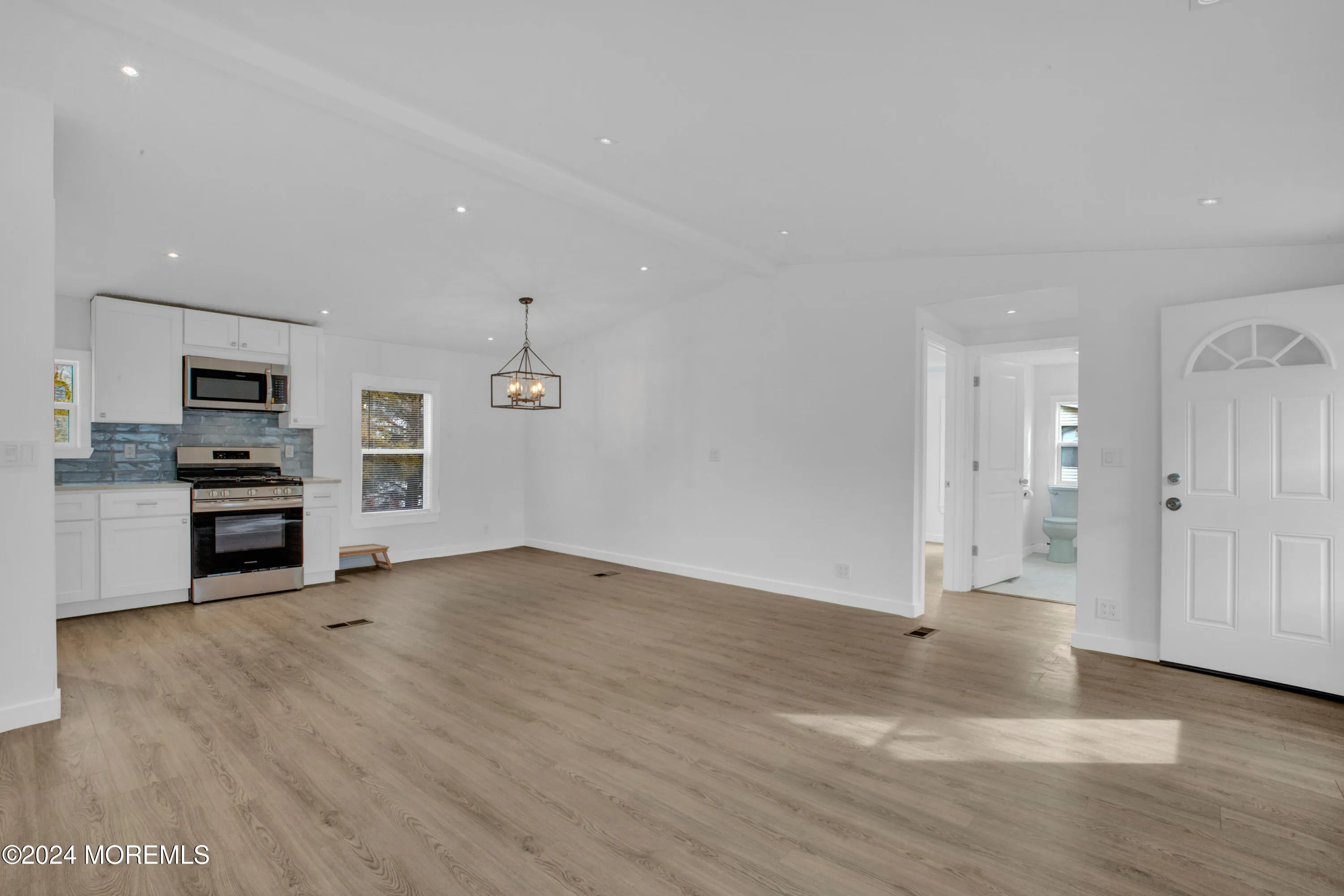 Whiting, New Jersey 08759, United States, 2 Bedrooms Bedrooms, ,2 BathroomsBathrooms,Residential,Active,27790