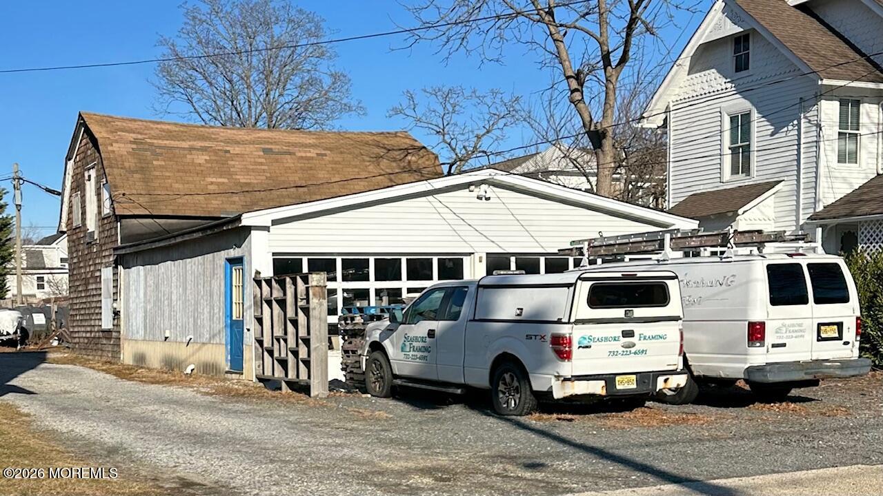 13 Pearce Avenue