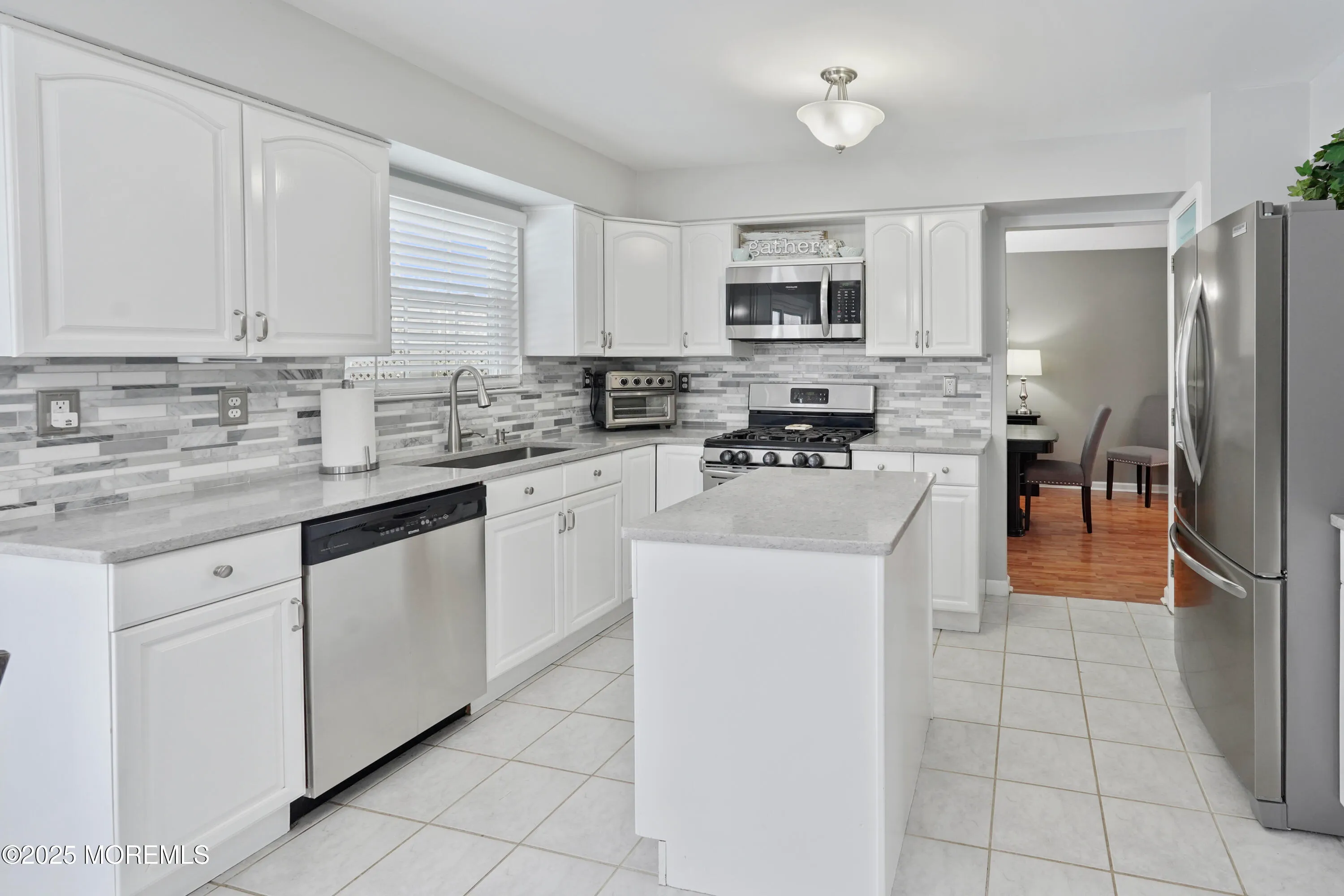 Howell, New Jersey 07731, United States, 4 Bedrooms Bedrooms, ,3 BathroomsBathrooms,Residential,Pending,15688