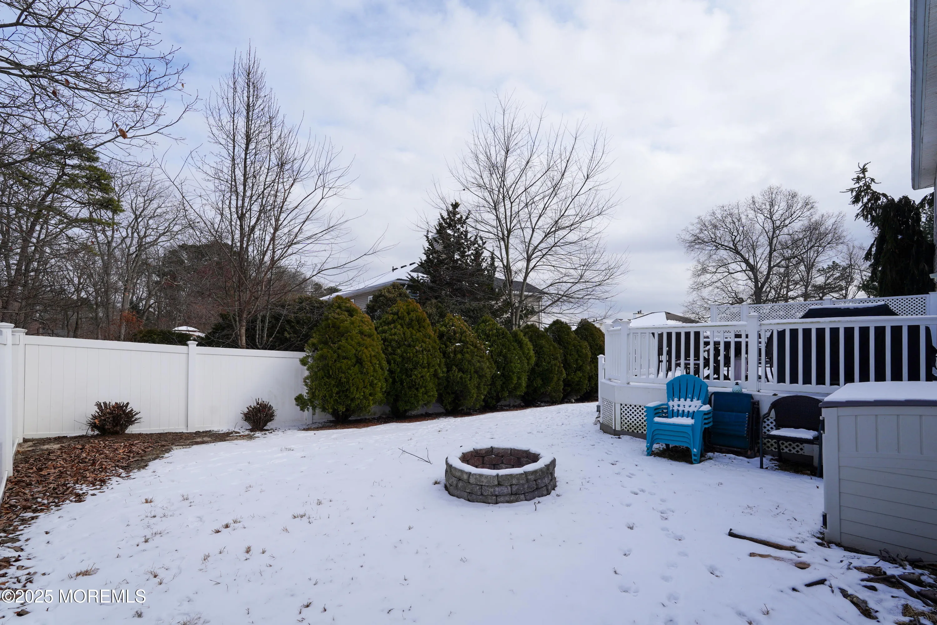 Howell, New Jersey 07731, United States, 4 Bedrooms Bedrooms, ,3 BathroomsBathrooms,Residential,Pending,15688