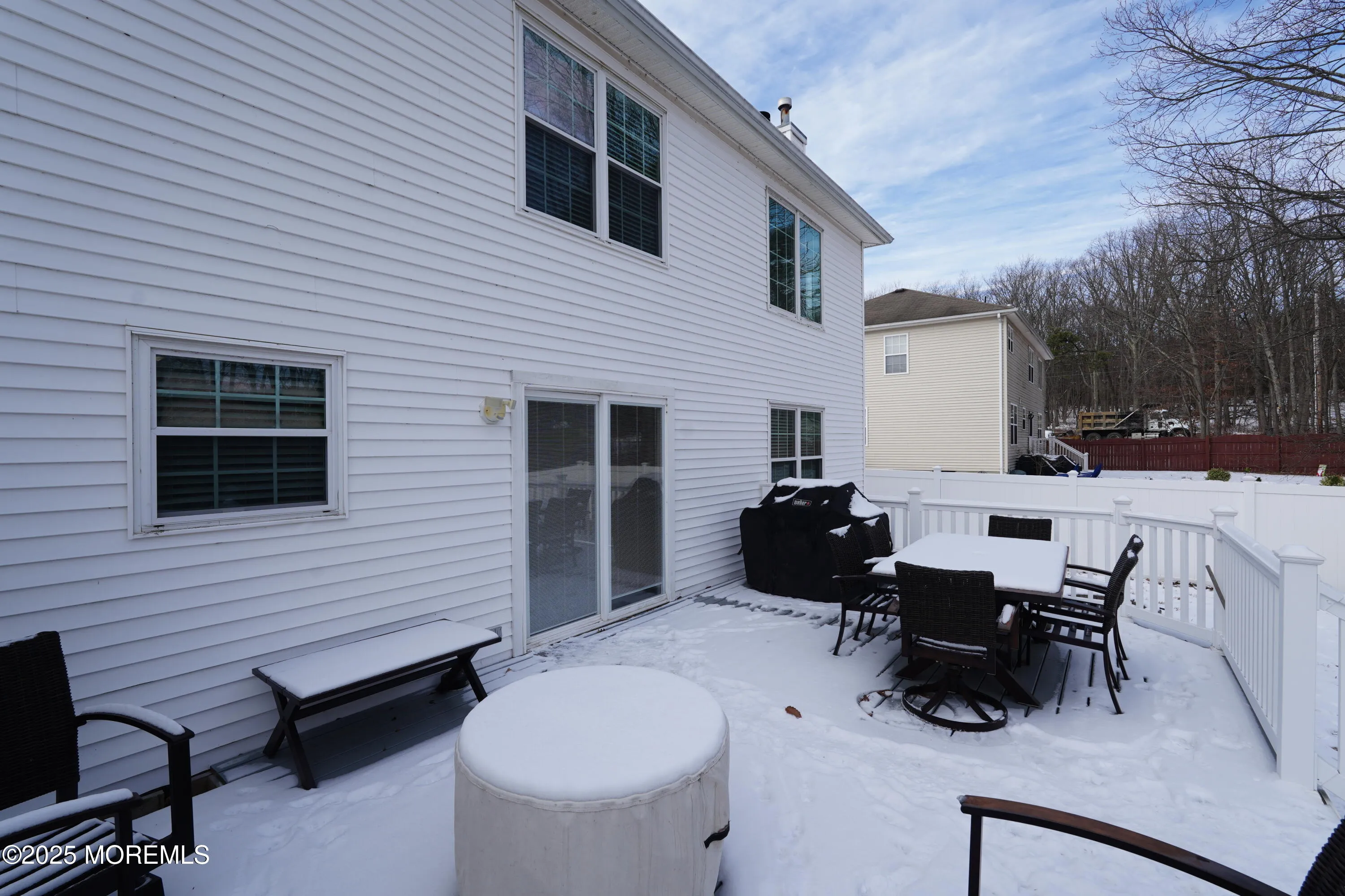 Howell, New Jersey 07731, United States, 4 Bedrooms Bedrooms, ,3 BathroomsBathrooms,Residential,Pending,15688