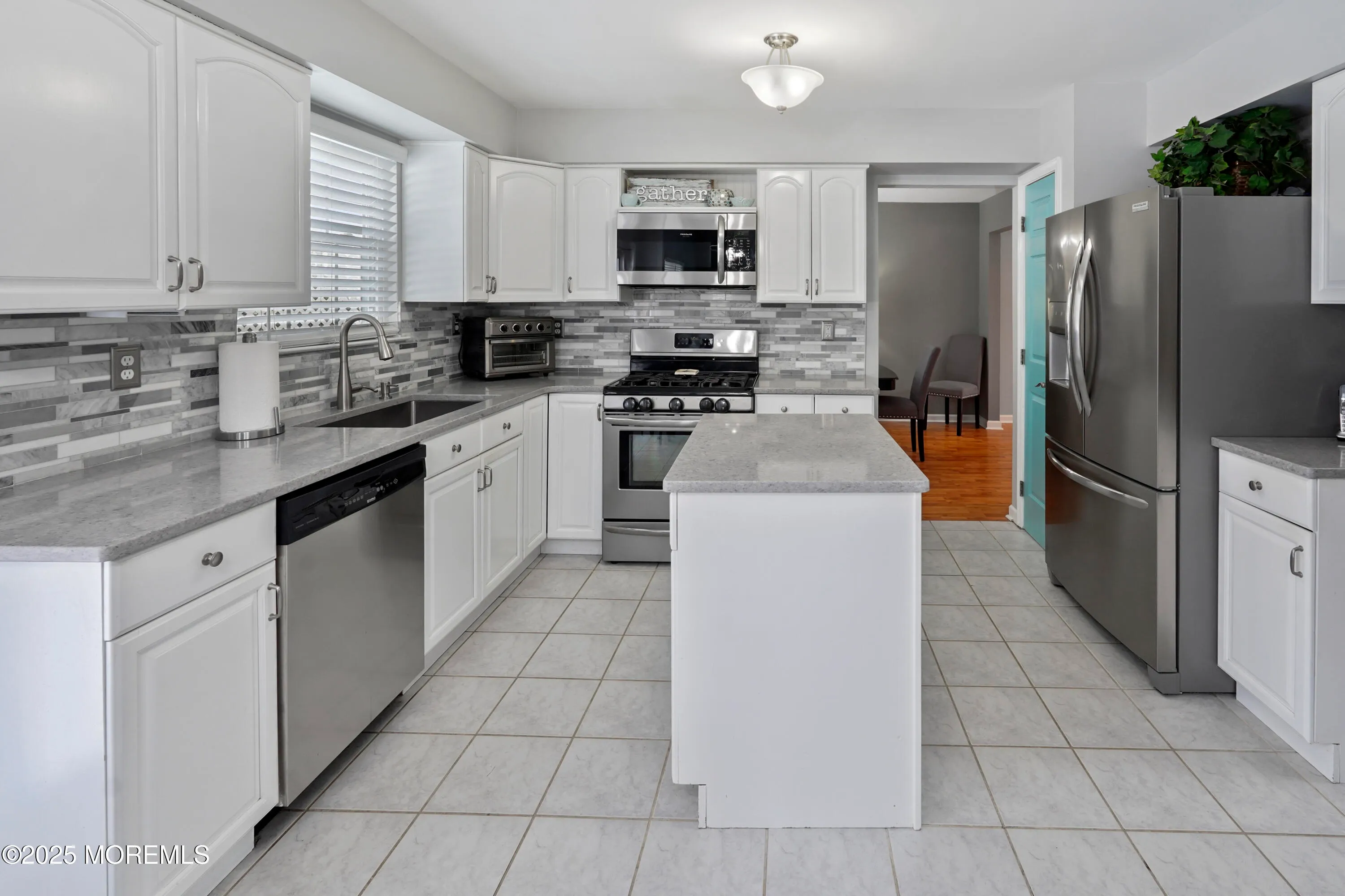 Howell, New Jersey 07731, United States, 4 Bedrooms Bedrooms, ,3 BathroomsBathrooms,Residential,Pending,15688