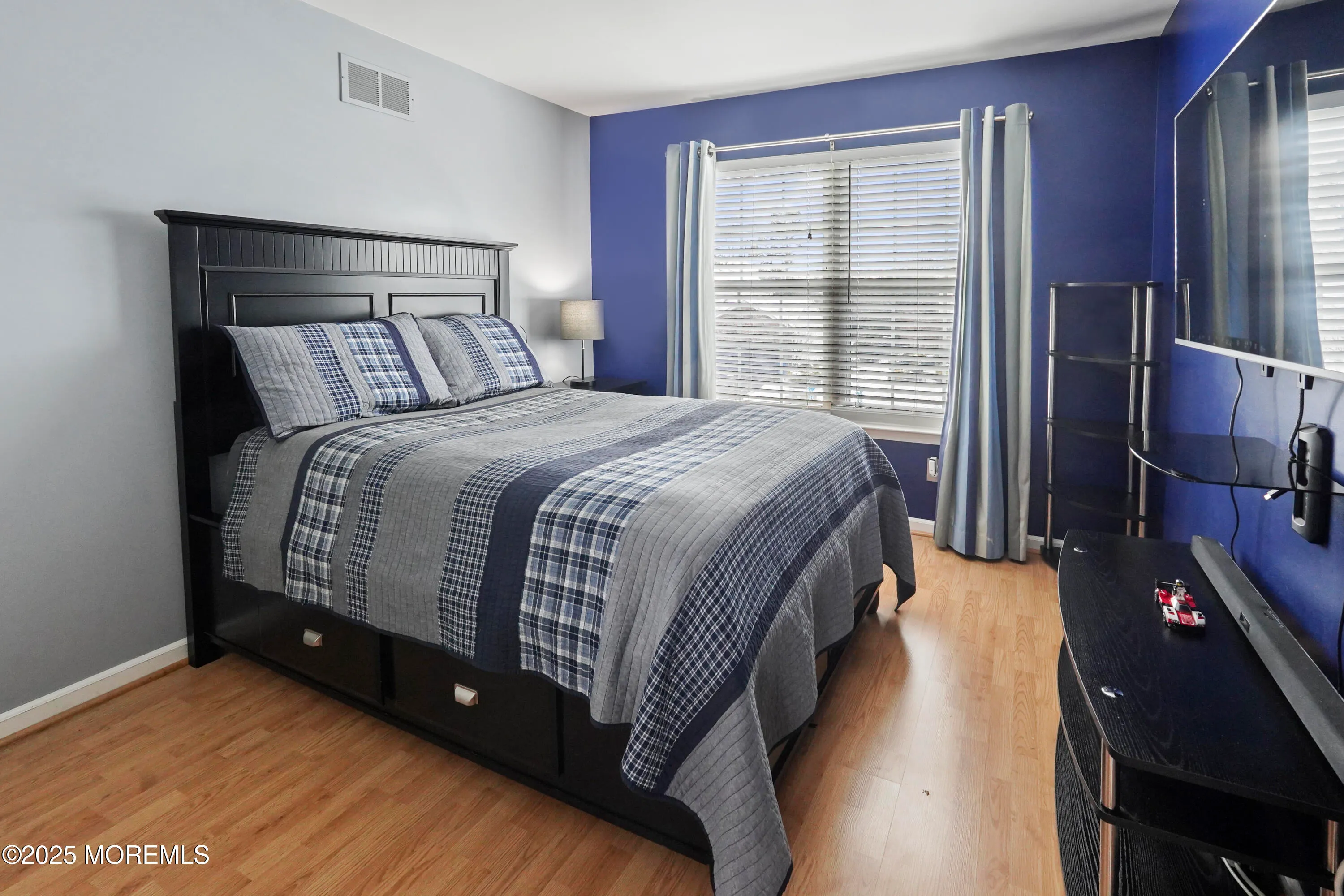 Howell, New Jersey 07731, United States, 4 Bedrooms Bedrooms, ,3 BathroomsBathrooms,Residential,Pending,15688