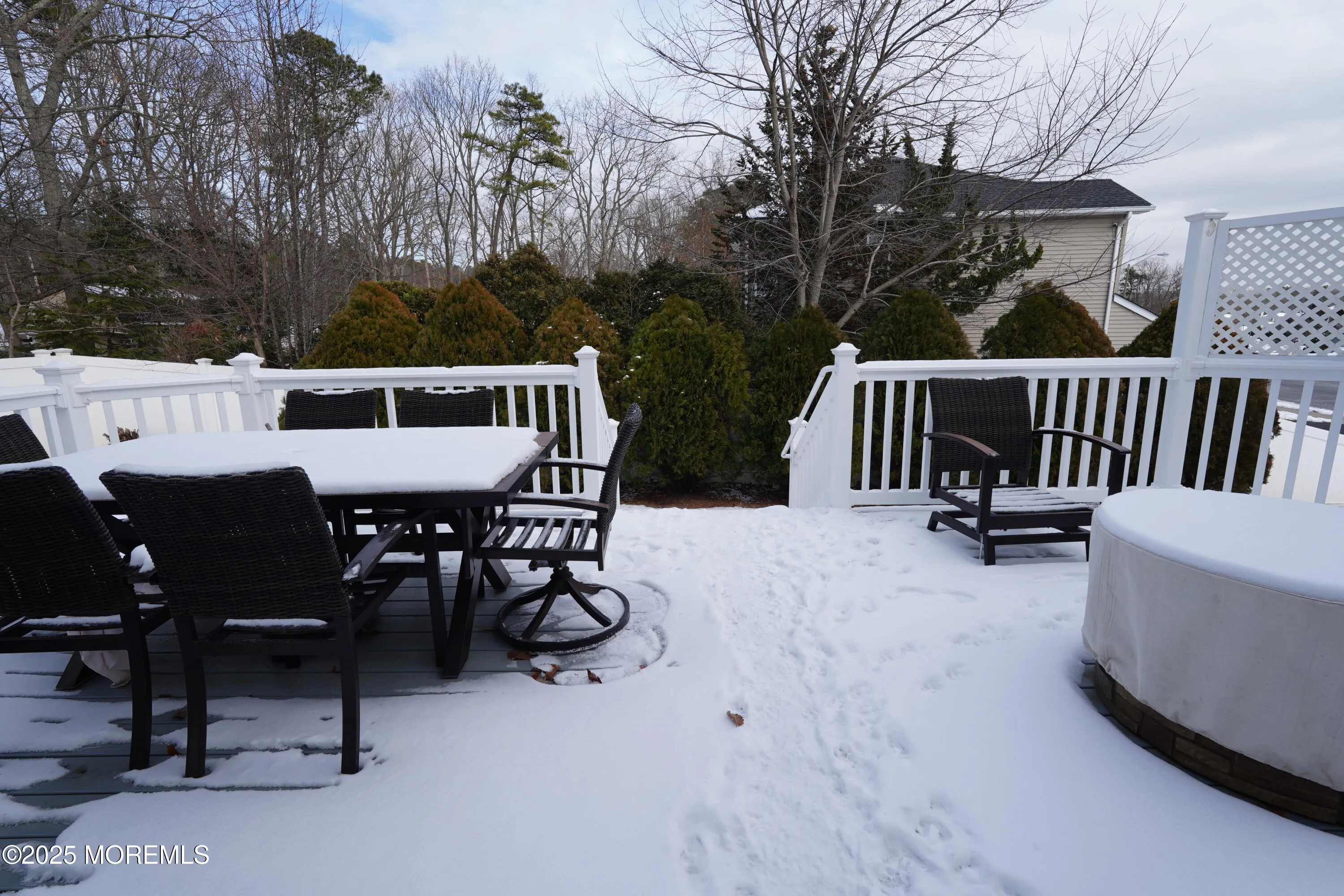 Howell, New Jersey 07731, United States, 4 Bedrooms Bedrooms, ,3 BathroomsBathrooms,Residential,Pending,15688
