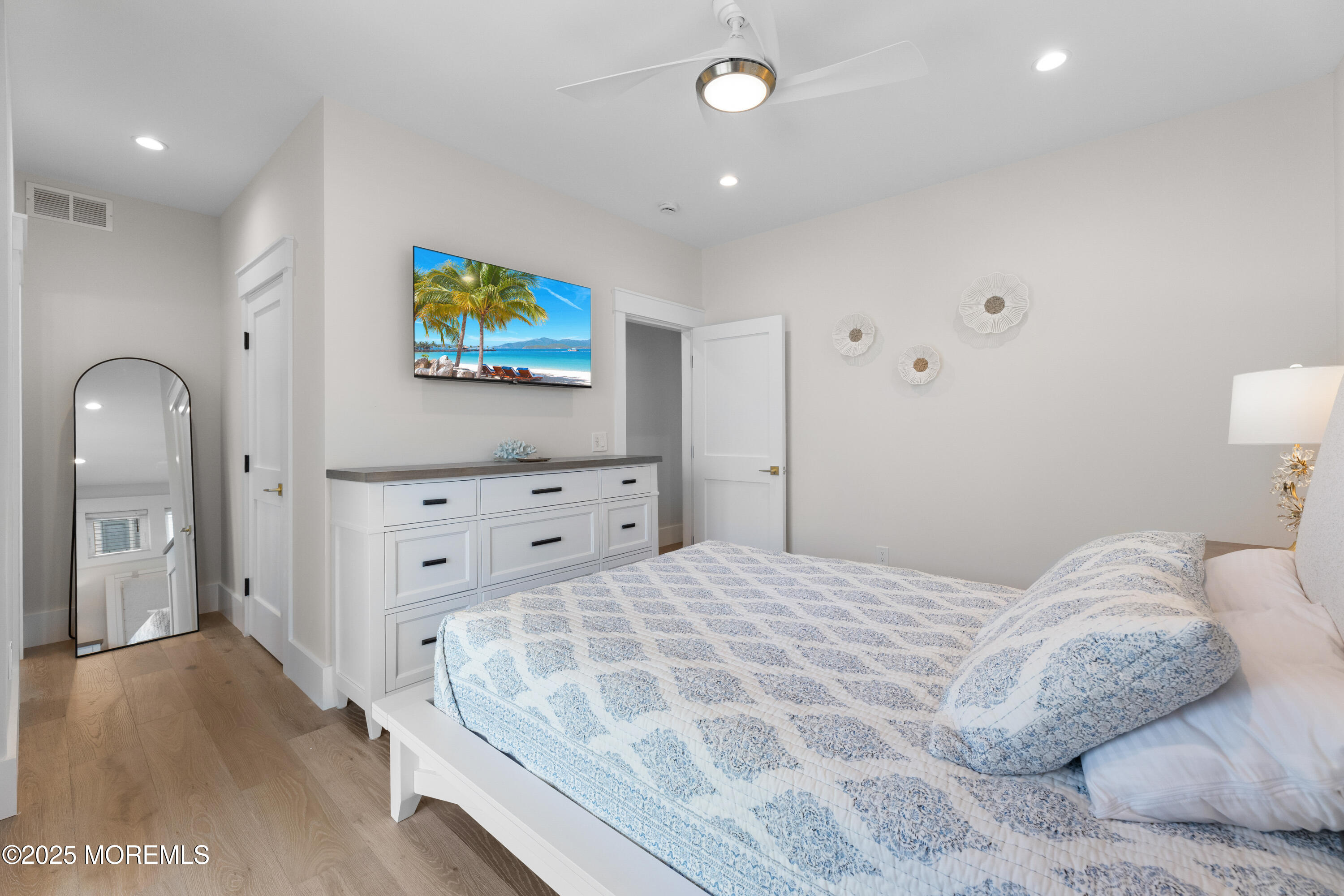 Long Beach Twp, New Jersey, 08008, United States, 6 Bedrooms Bedrooms, ,7 BathroomsBathrooms,Residential,Active,2036372