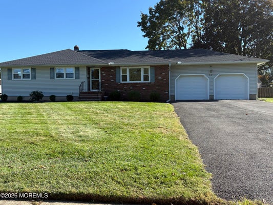 42 MIDLAND AVE, FREEHOLD, NJ 07728 - Image e2e1bbe2f5cd7ee00342c1998c1379cf/343929293