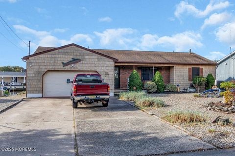Photo of 13 Parkers Point Boulevard, Forked River, NJ 08731 (MLS # 22531294)
