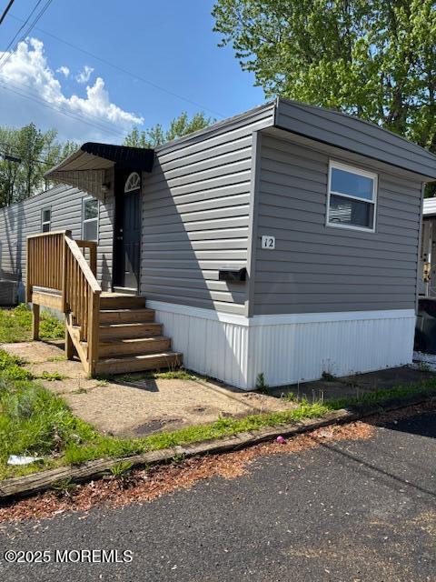12 Sams Court, Hazlet, New Jersey image 2