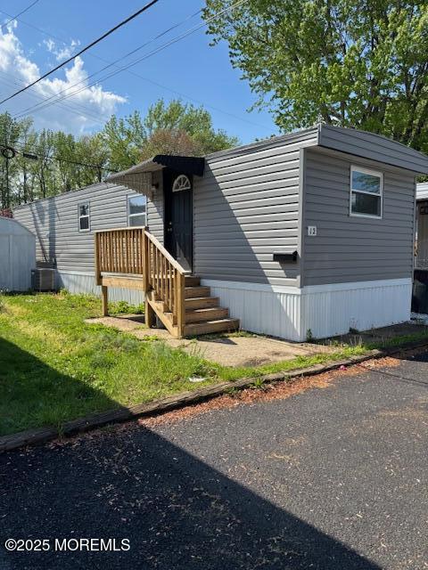 12 Sams Court, Hazlet, New Jersey image 1