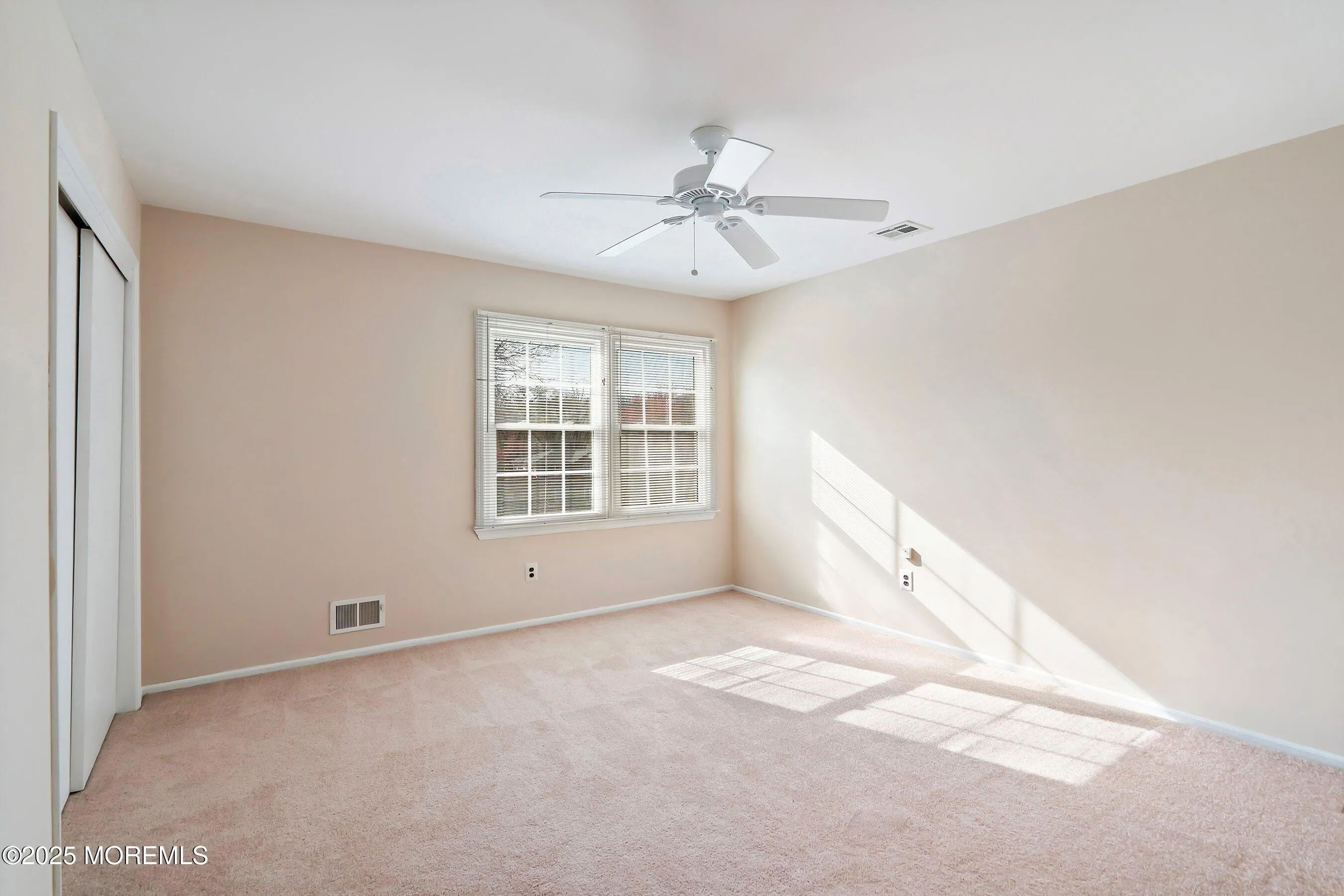 Millstone, New Jersey 08535, United States, 4 Bedrooms Bedrooms, ,3 BathroomsBathrooms,Residential,Pending,103258