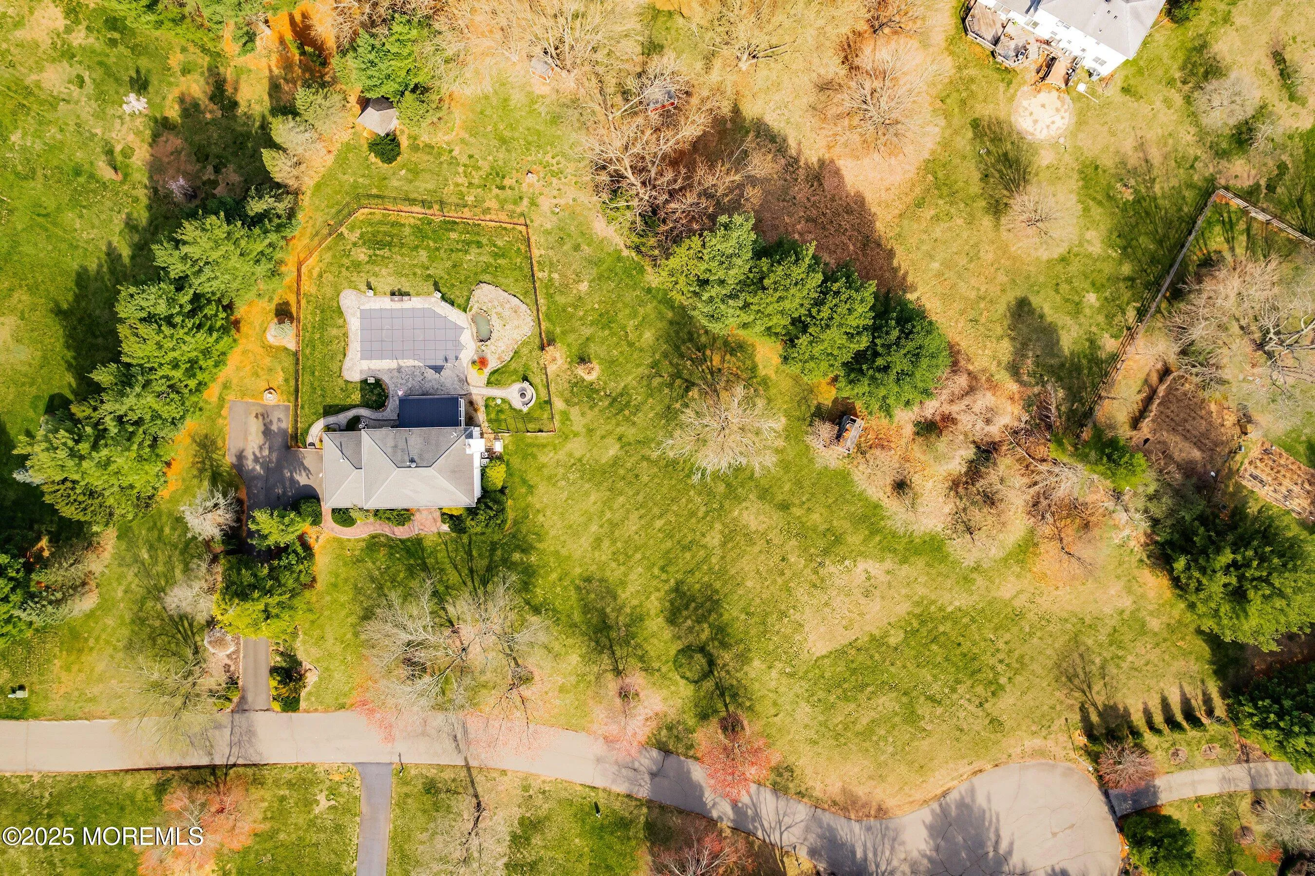 Millstone, New Jersey 08535, United States, 4 Bedrooms Bedrooms, ,3 BathroomsBathrooms,Residential,Pending,103258