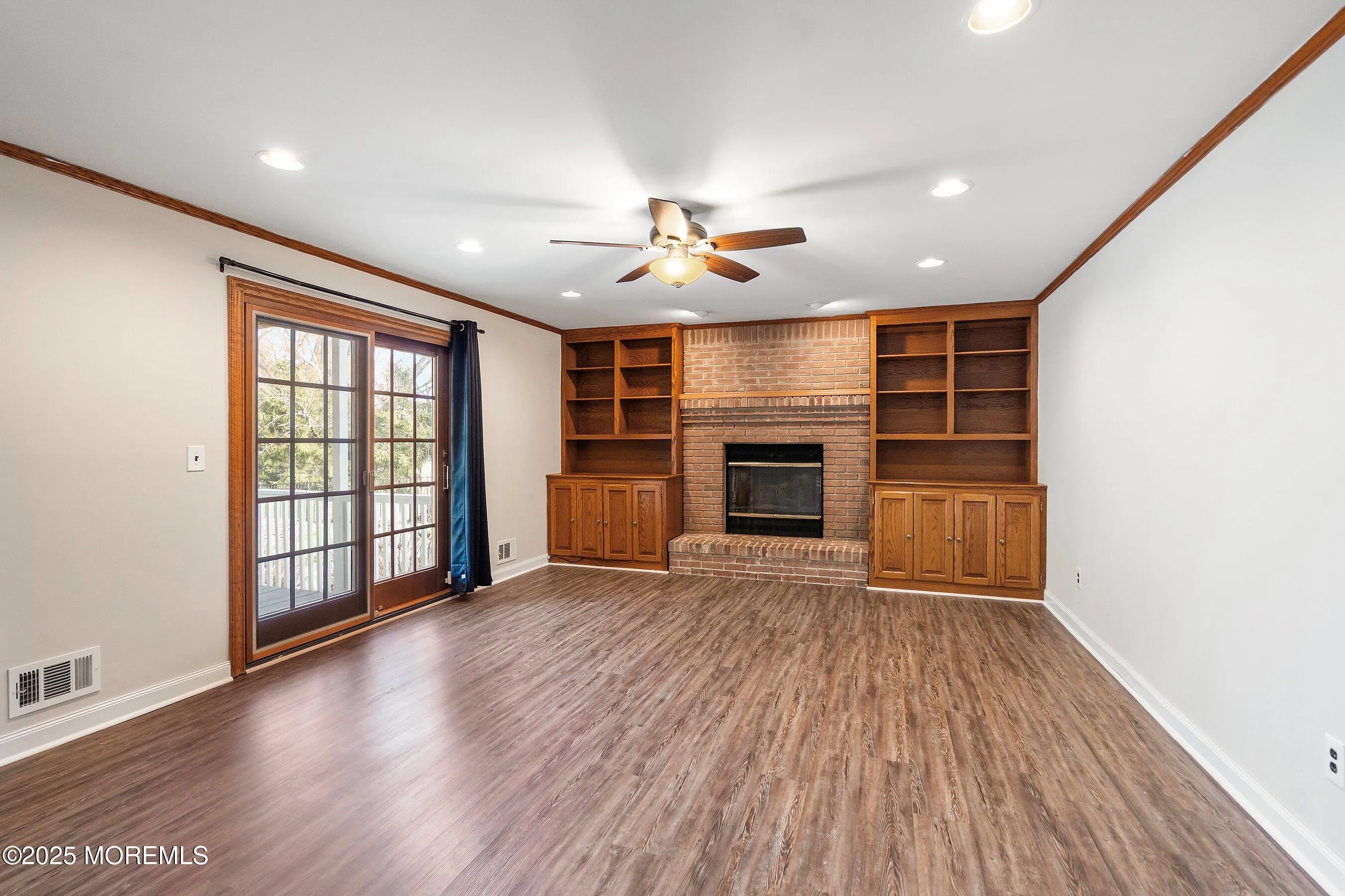 Millstone, New Jersey 08535, United States, 4 Bedrooms Bedrooms, ,3 BathroomsBathrooms,Residential,Pending,103258