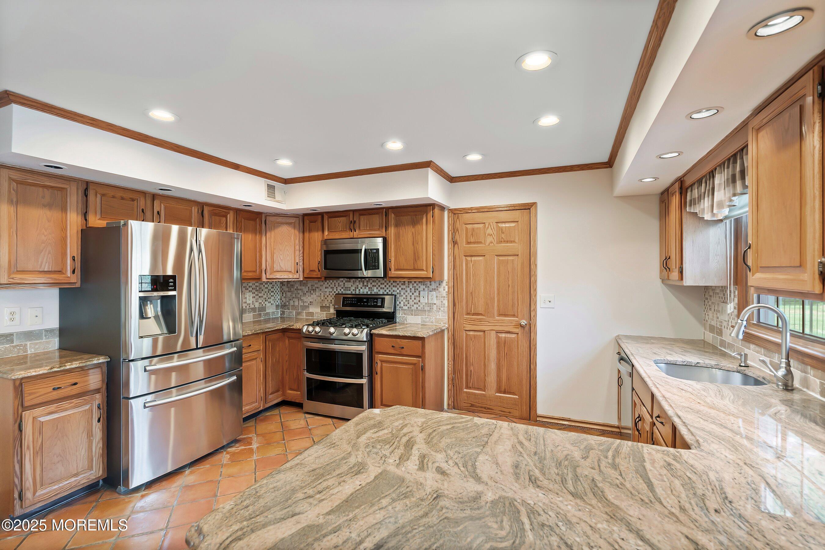 4 Bessie Court, Millstone, New Jersey image 8