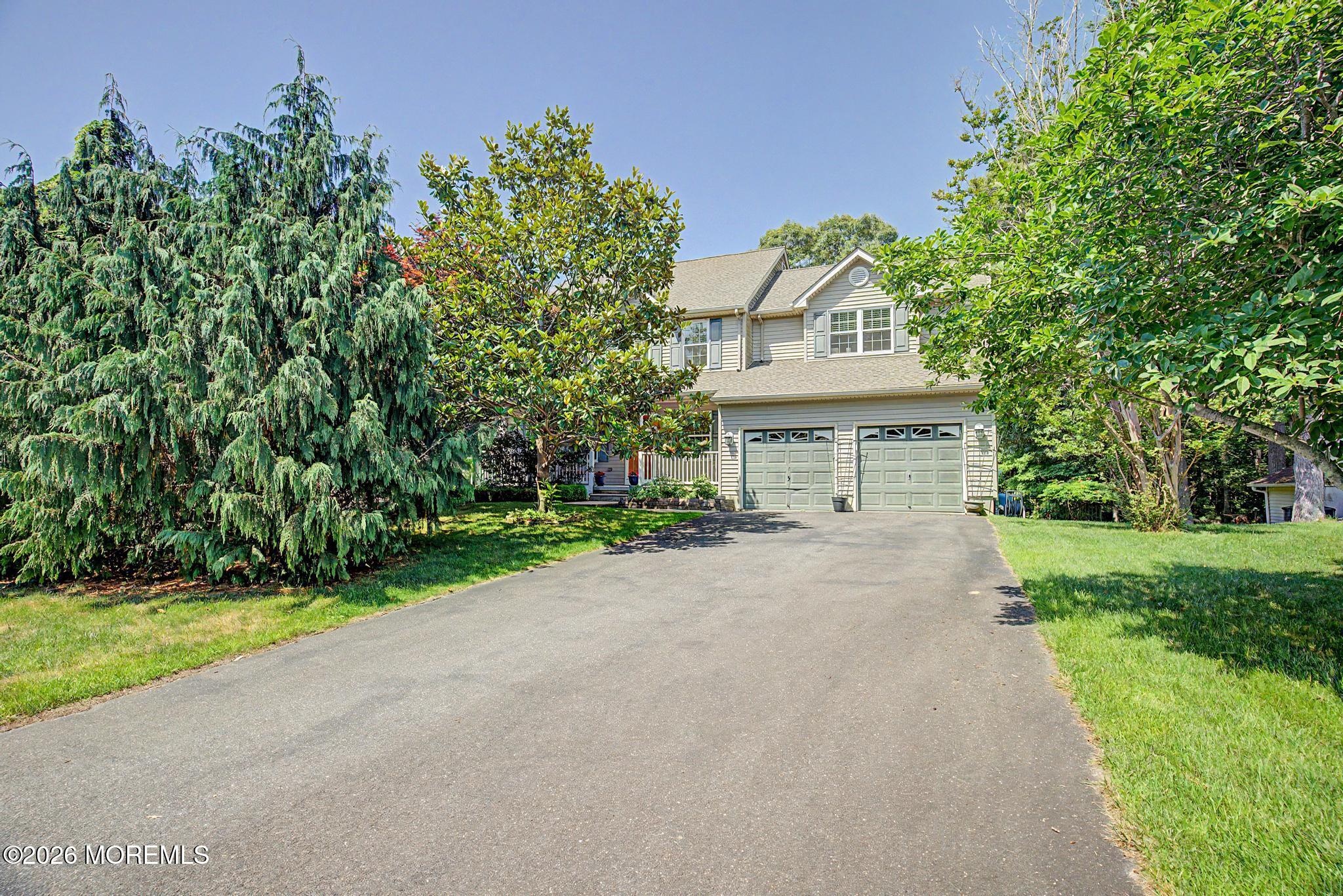 8 Cambridge Court
