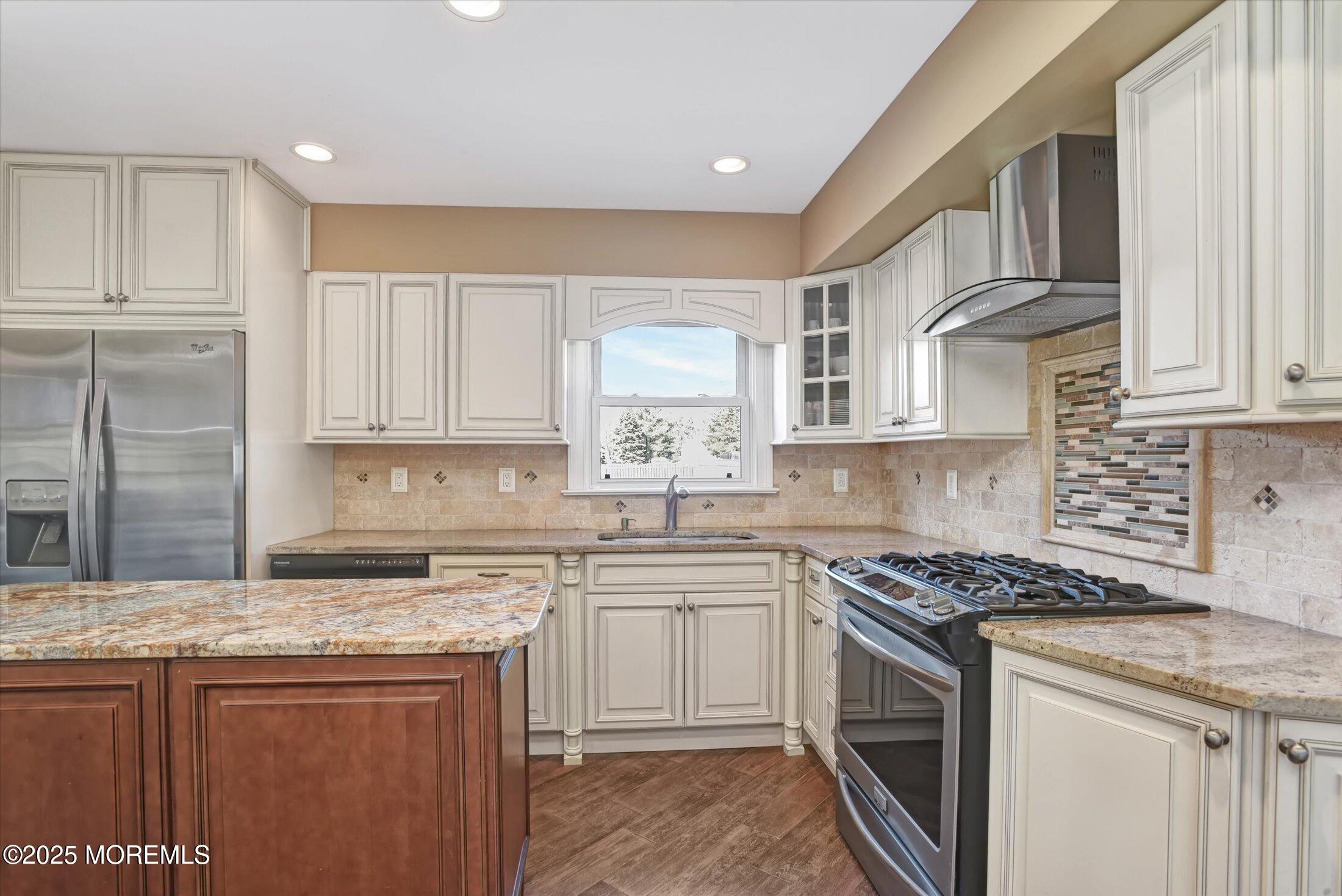 150 Sweetmans Lane, Manalapan, New Jersey image 10