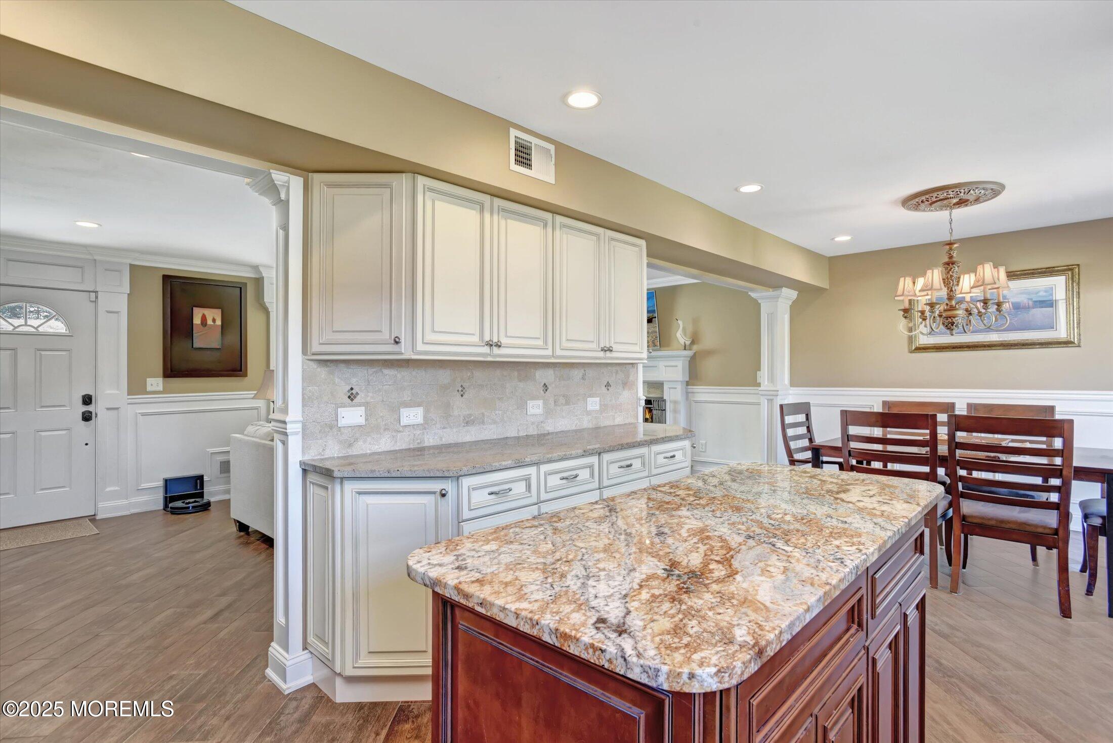 150 Sweetmans Lane, Manalapan, New Jersey image 11