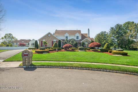Homes For Sale - 6 Bray Hollow Court<br/> Freehold, NJ 07728