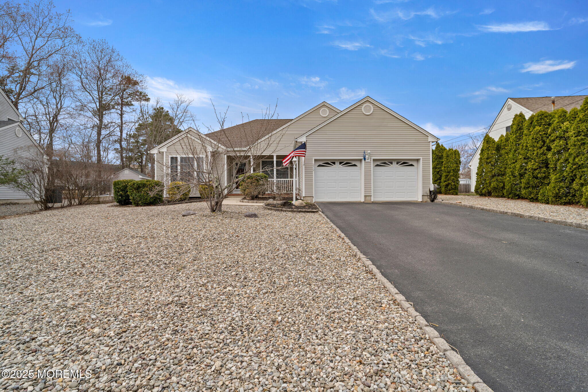 272 Buoy Avenue, Manahawkin, New Jersey image 2