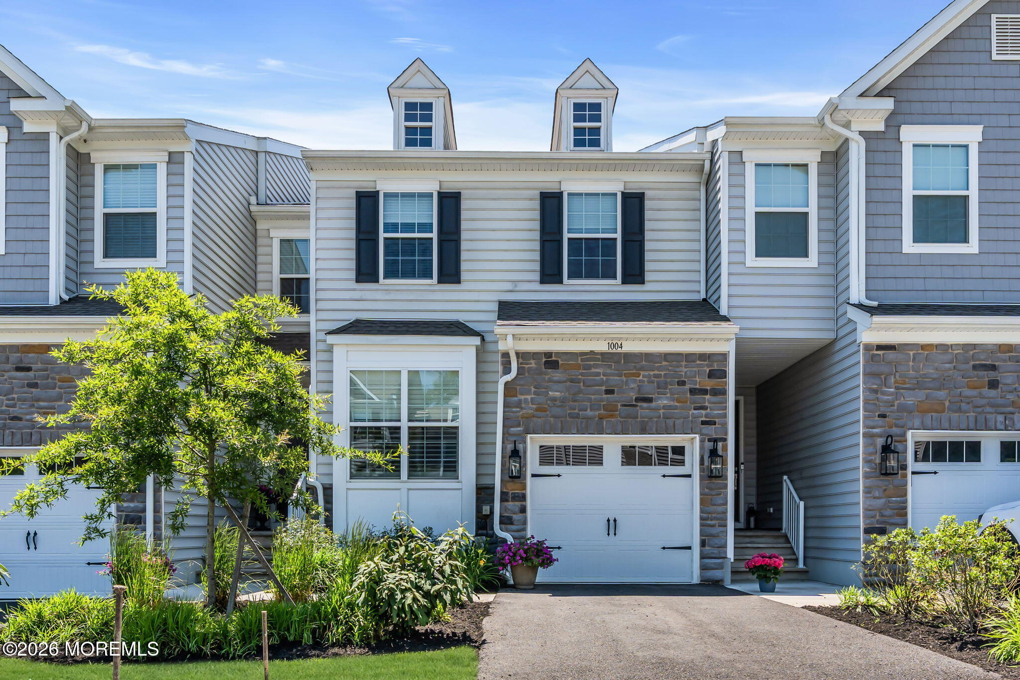 1004 Pheasant Lane 203