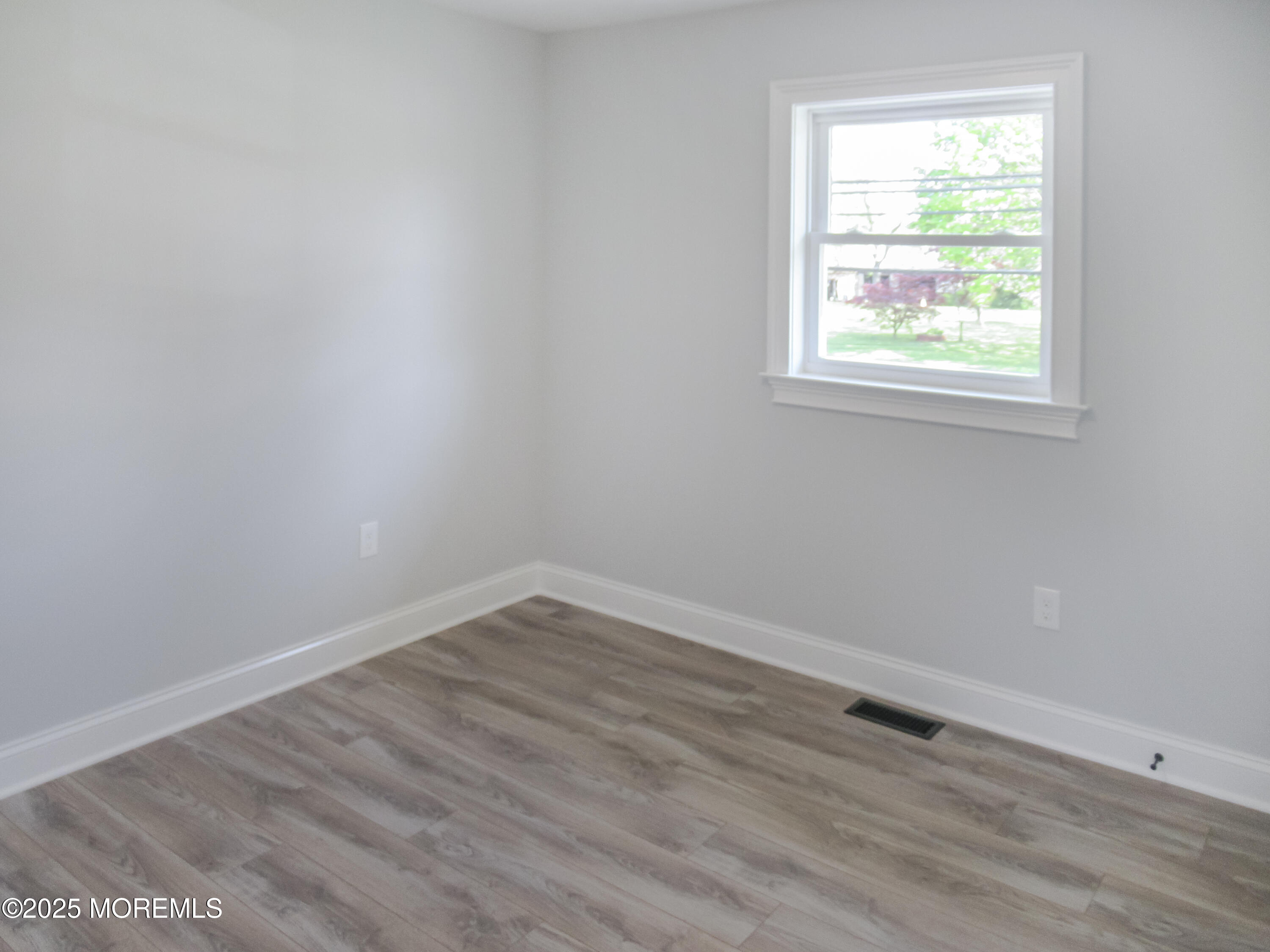 156 Cliffwood Avenue, Cliffwood, New Jersey image 15