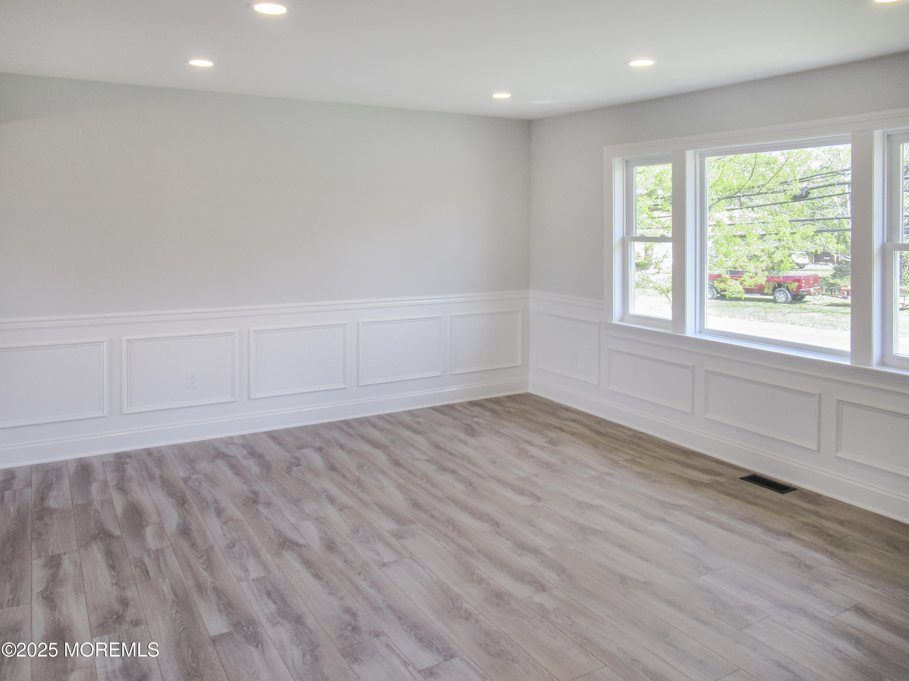 156 Cliffwood Avenue, Cliffwood, New Jersey image 8