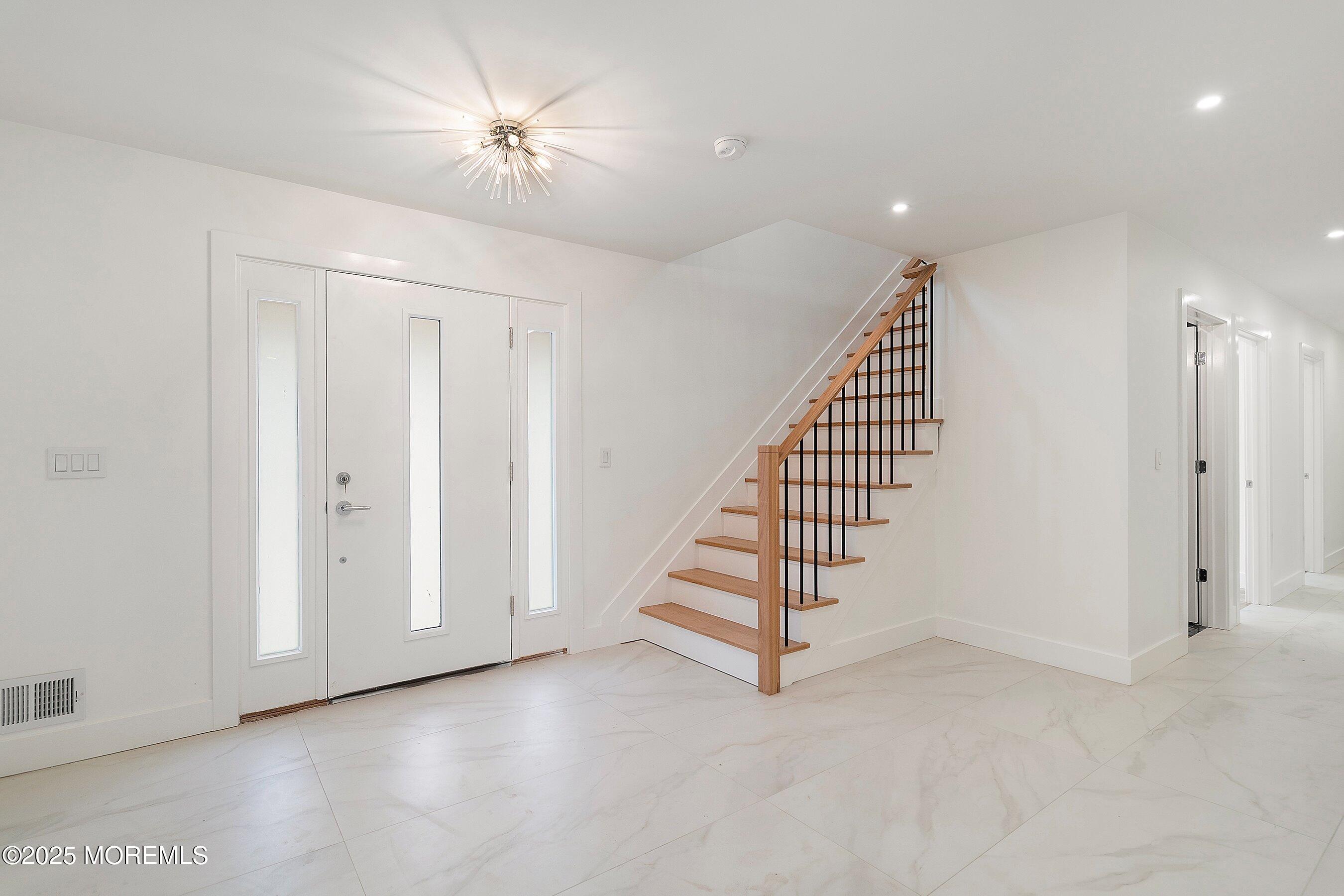 527 Woodview Road, Toms River, New Jersey image 15
