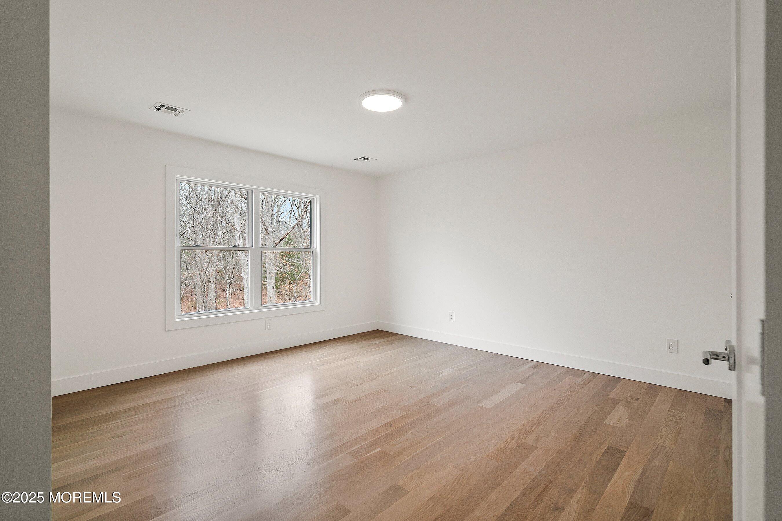 527 Woodview Road, Toms River, New Jersey image 45
