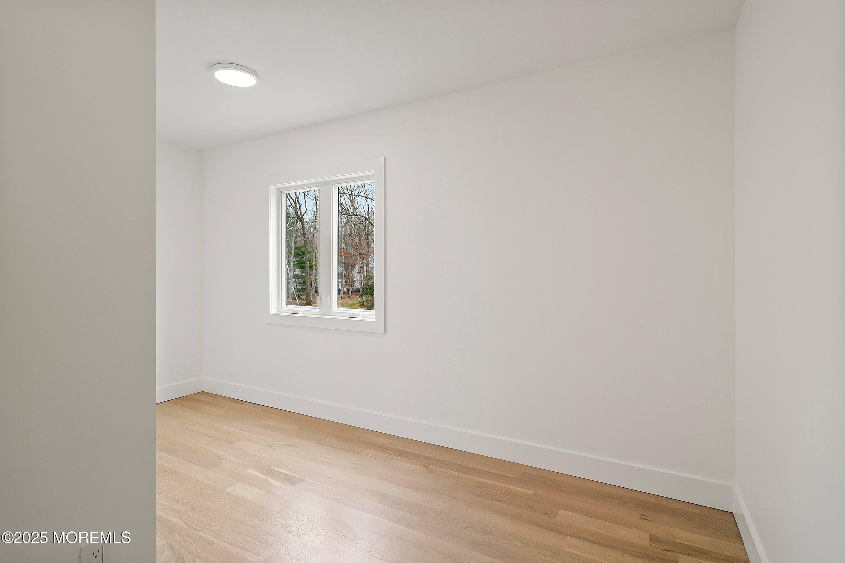 527 Woodview Road, Toms River, New Jersey image 41