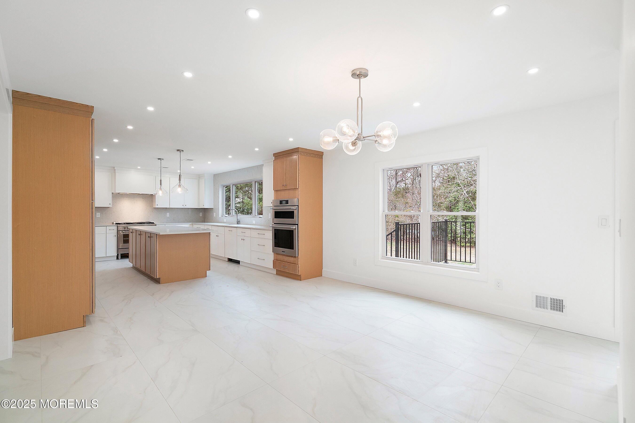 527 Woodview Road, Toms River, New Jersey image 25