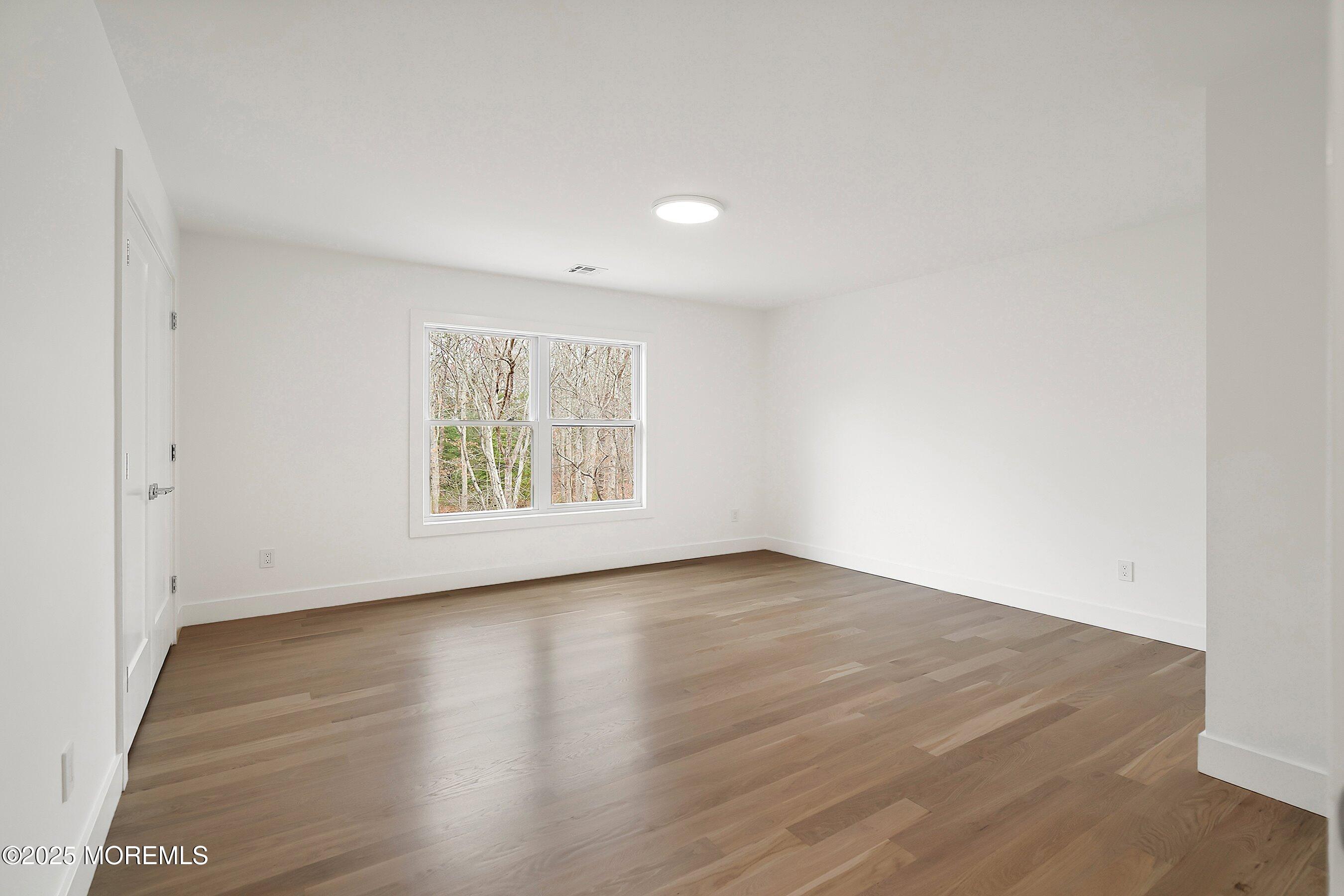 527 Woodview Road, Toms River, New Jersey image 48