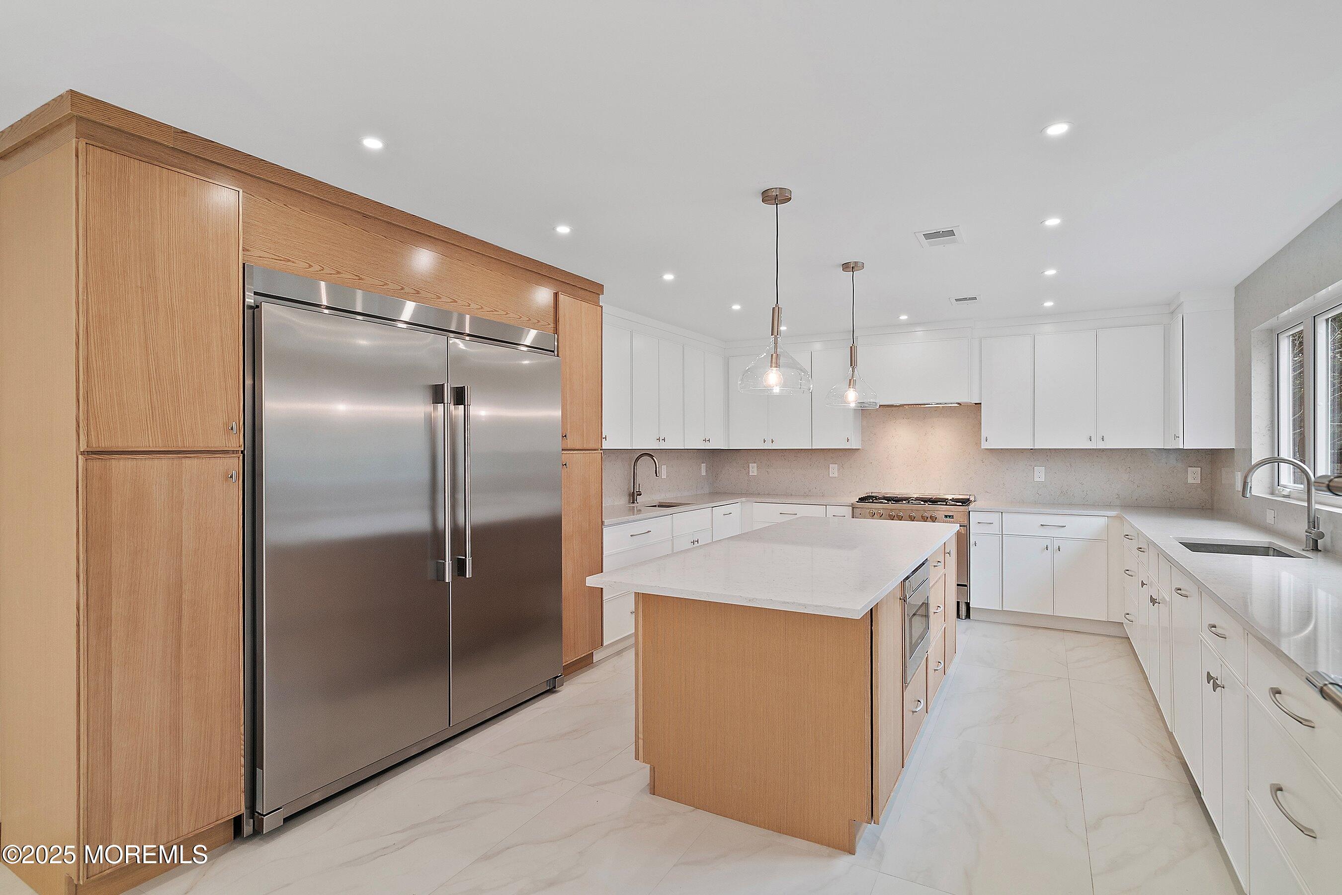 527 Woodview Road, Toms River, New Jersey image 27