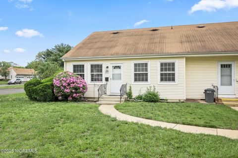 160 Rue De St Germaine Street F Germaine Howell NJ 07731