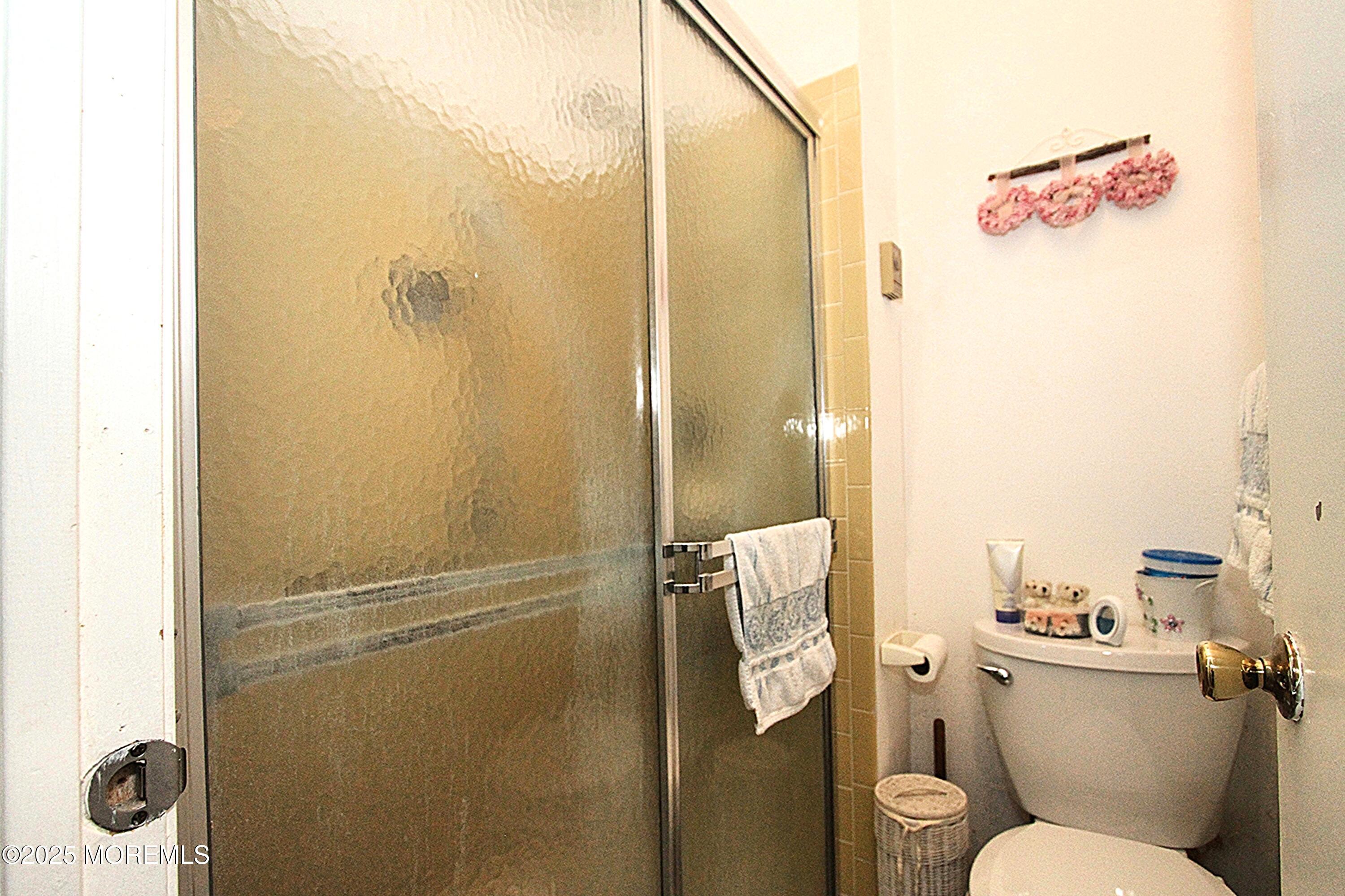 77 Overlook Way #B, Manalapan, New Jersey image 14