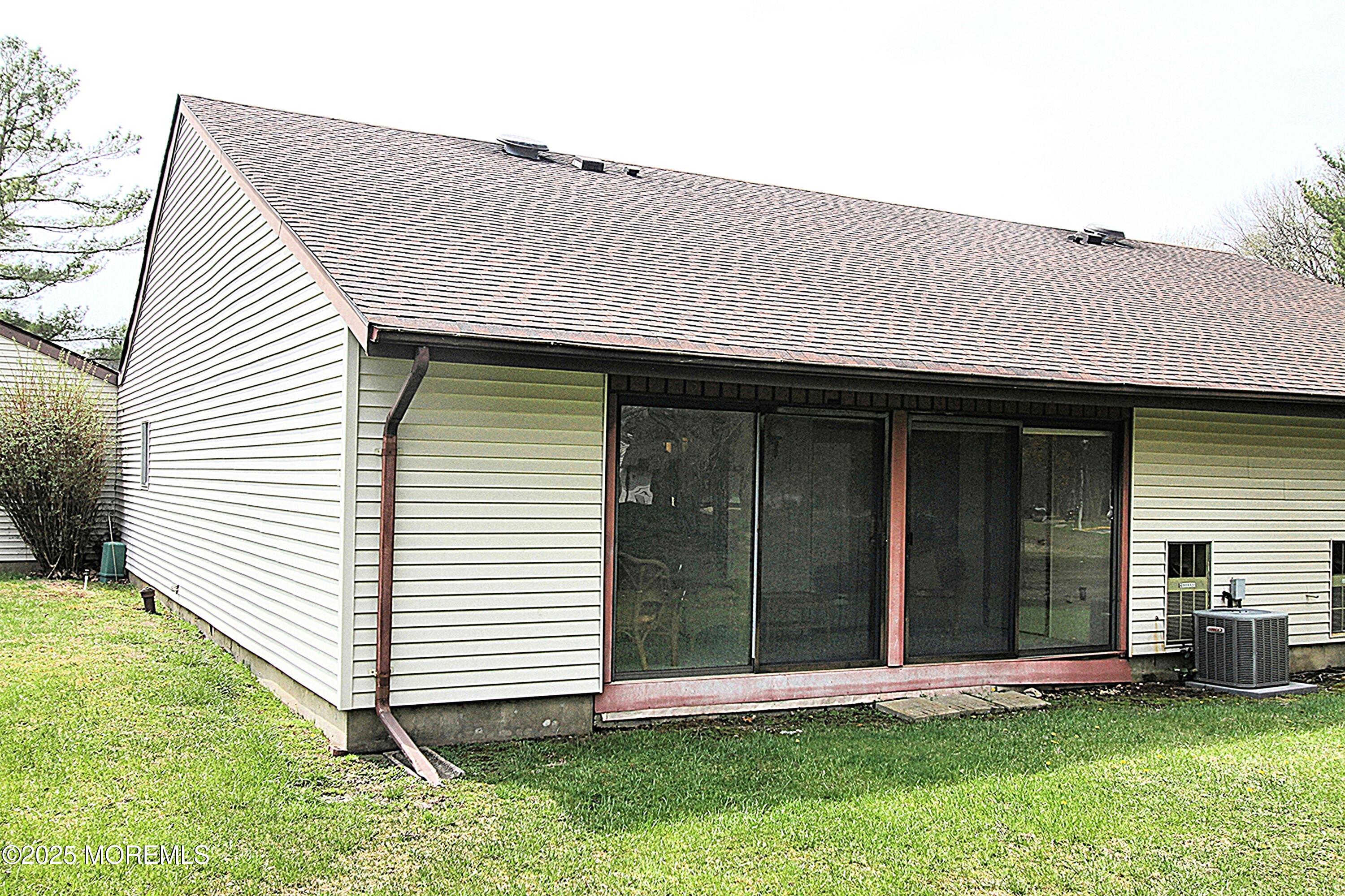 77 Overlook Way #B, Manalapan, New Jersey image 19