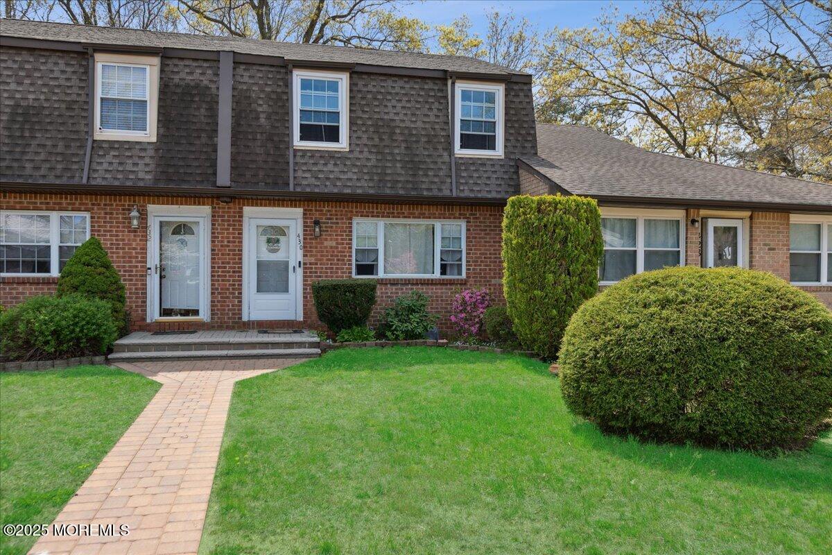 430 Lonna Court, Brick, New Jersey image 1