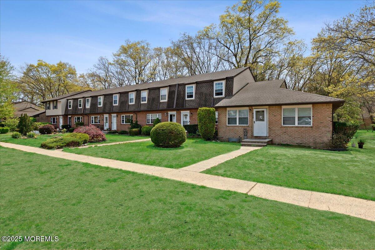 430 Lonna Court, Brick, New Jersey image 2