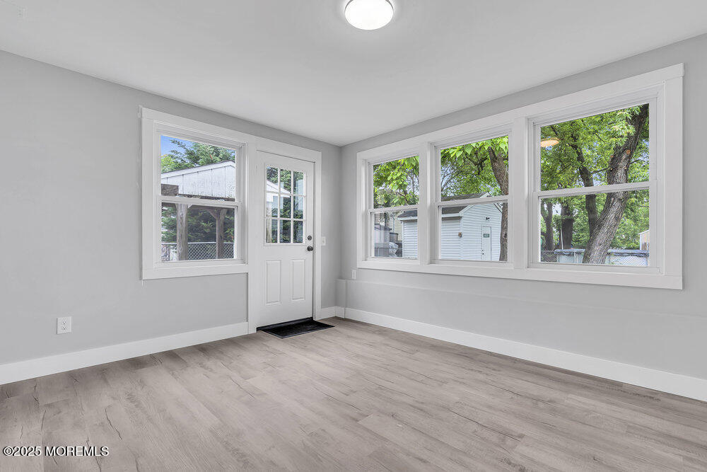 703 Stone Road, Union Beach, New Jersey image 28