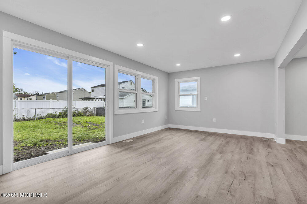 703 Stone Road, Union Beach, New Jersey image 25