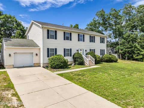 Homes For Sale - 916 Buccaneer Lane<br/> Manahawkin, NJ 08050