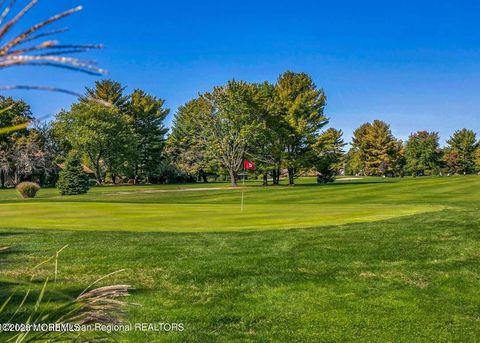 15 Lexington Court Red Bank NJ 07701