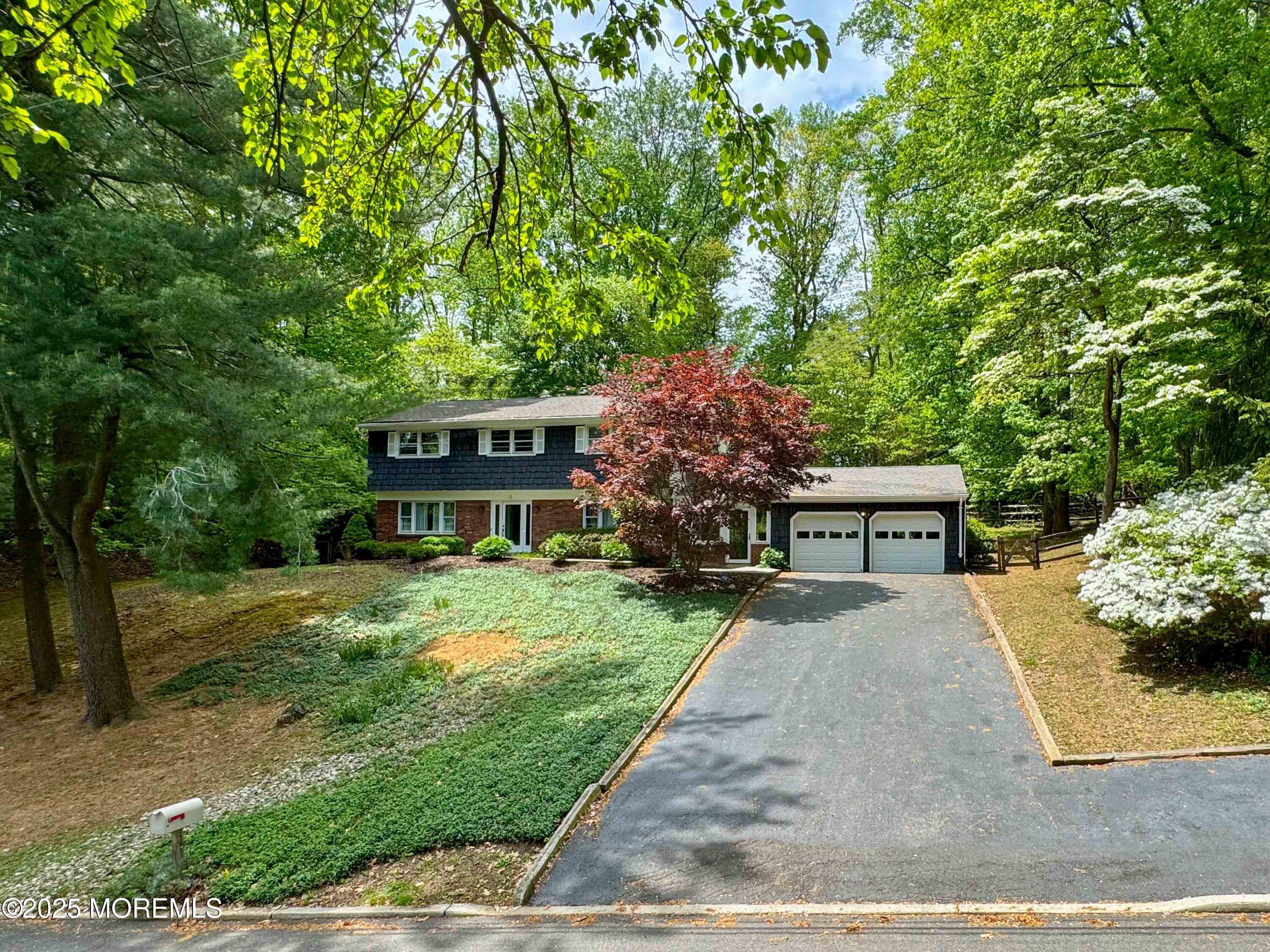 11 Galewood Drive, Holmdel, New Jersey image 1