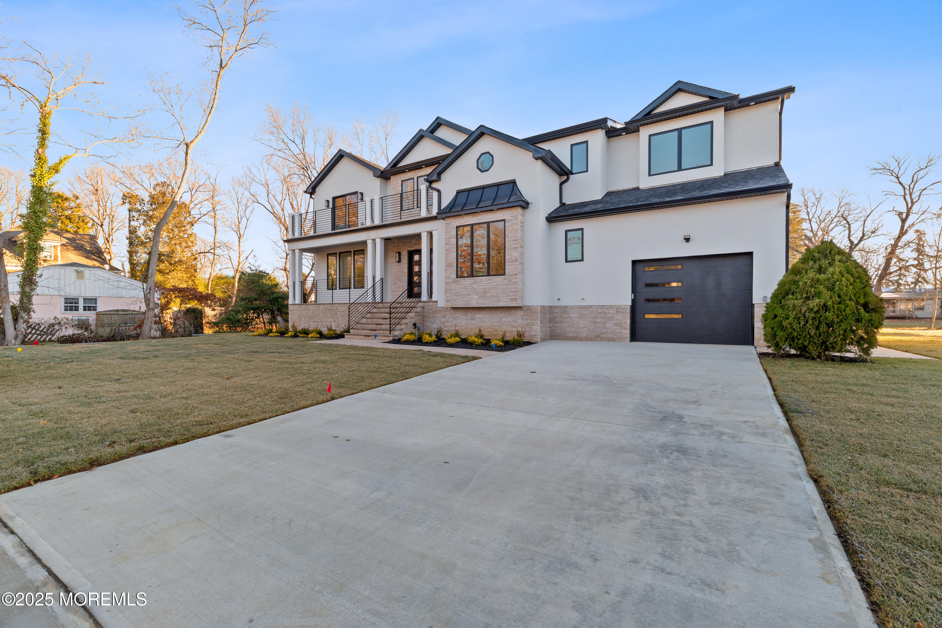 467 Monmouth Place